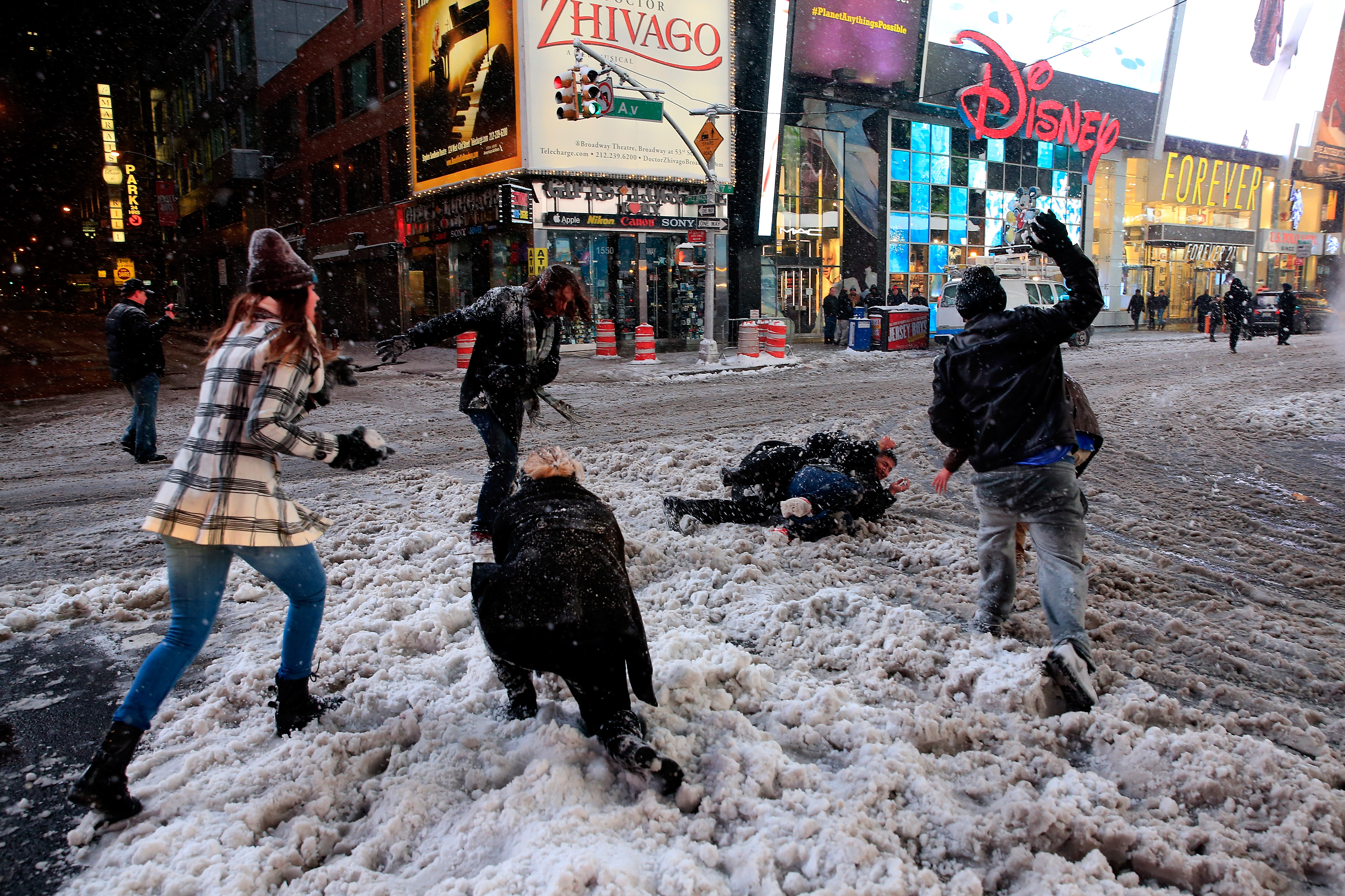 Blizzard 2015 Meteorologist Apologizes For Big Forecast Miss Cbs News 9570