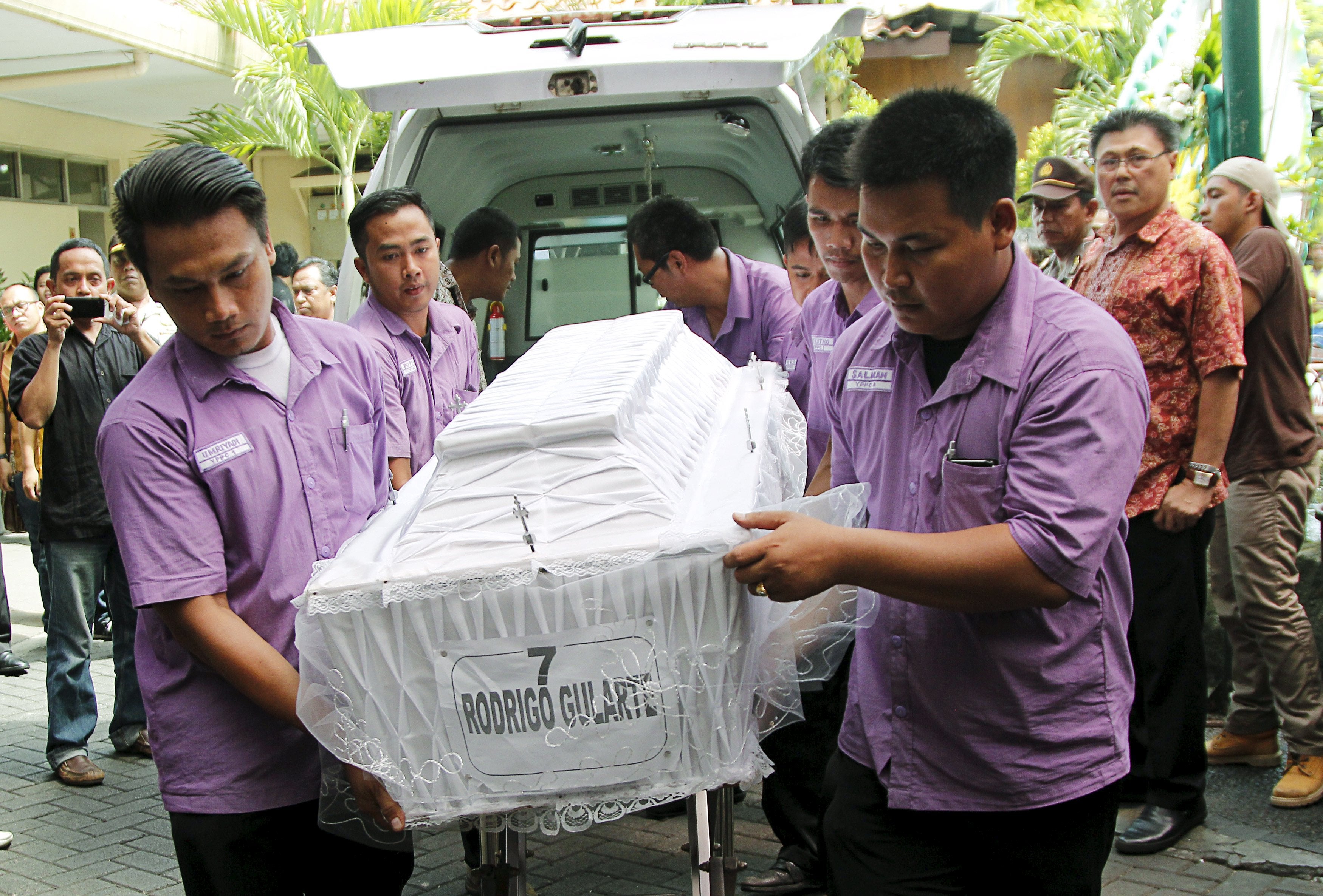 Australia Wary Of Making Bad Situation Worse After Indonesia Executions Cbs News