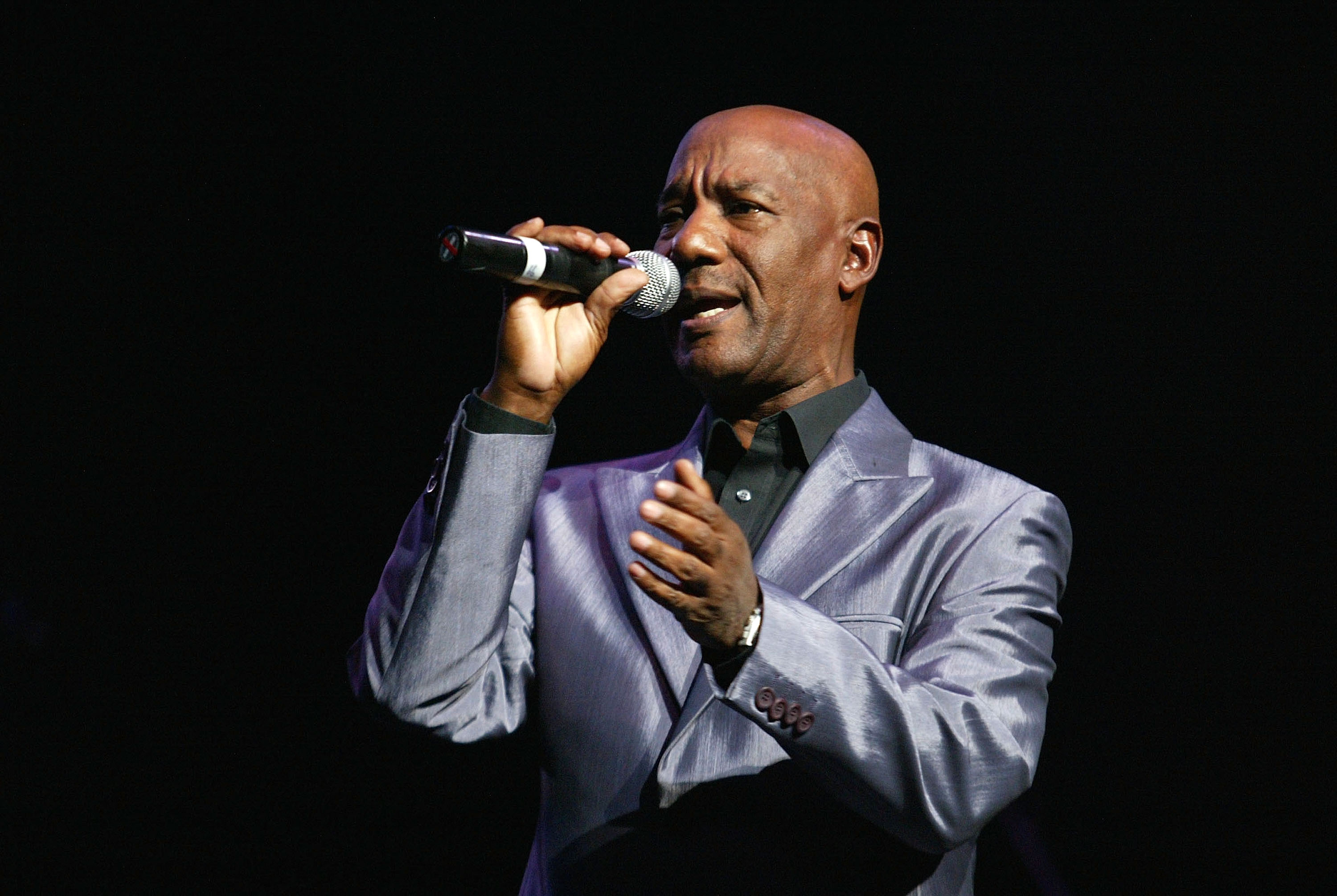 You Sexy Thing Singer Errol Brown Of Hot Chocolate Dies Cbs News 