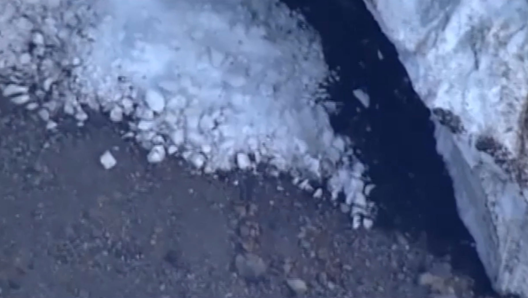 Possible injuries in Wash. ice cave collapse, police say - CBS News