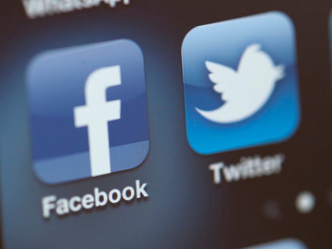 Facebook и twitter. Facebook и twitter