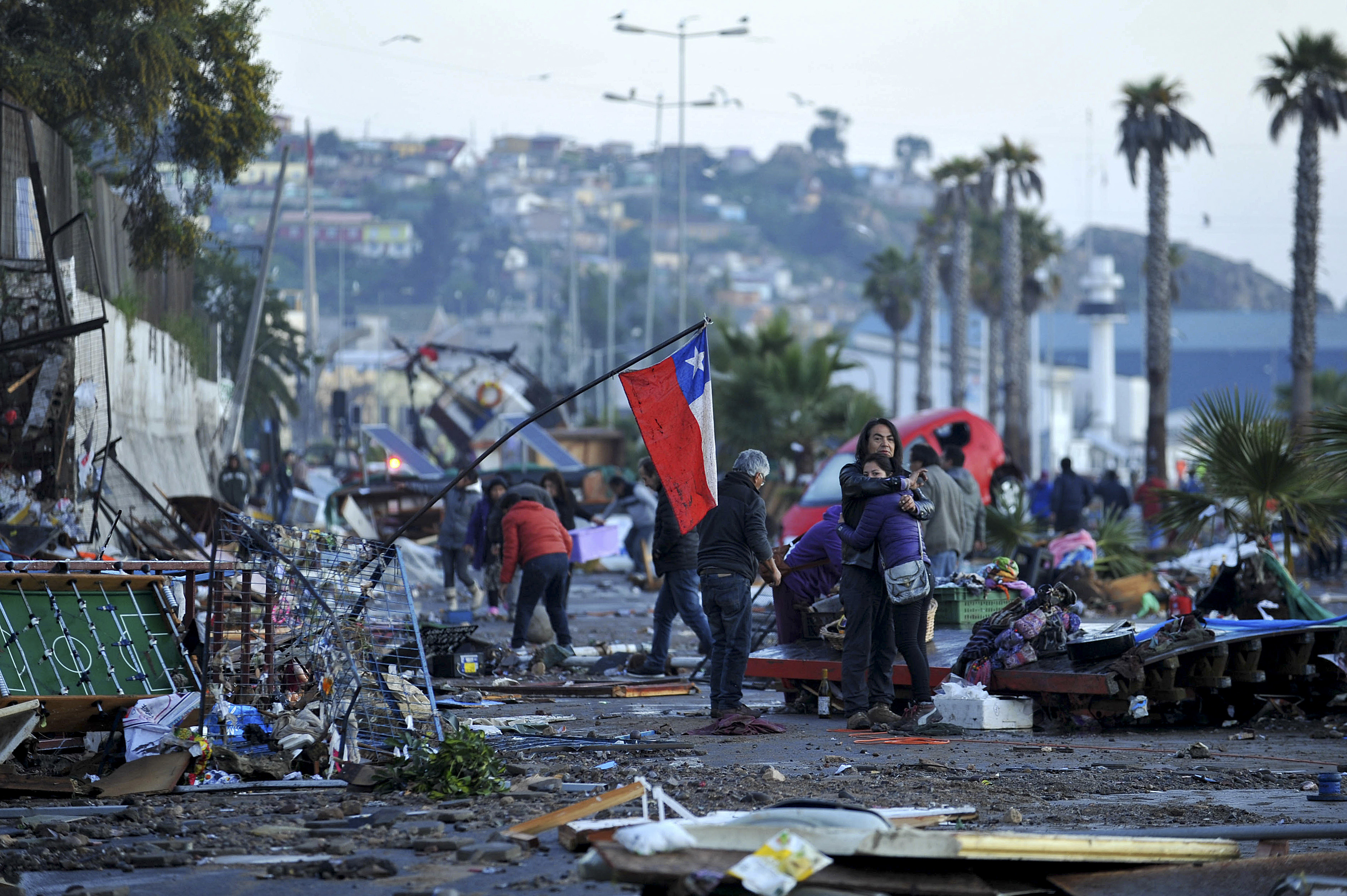 Death toll from Chile earthquake rises, 1 million evacuate CBS News