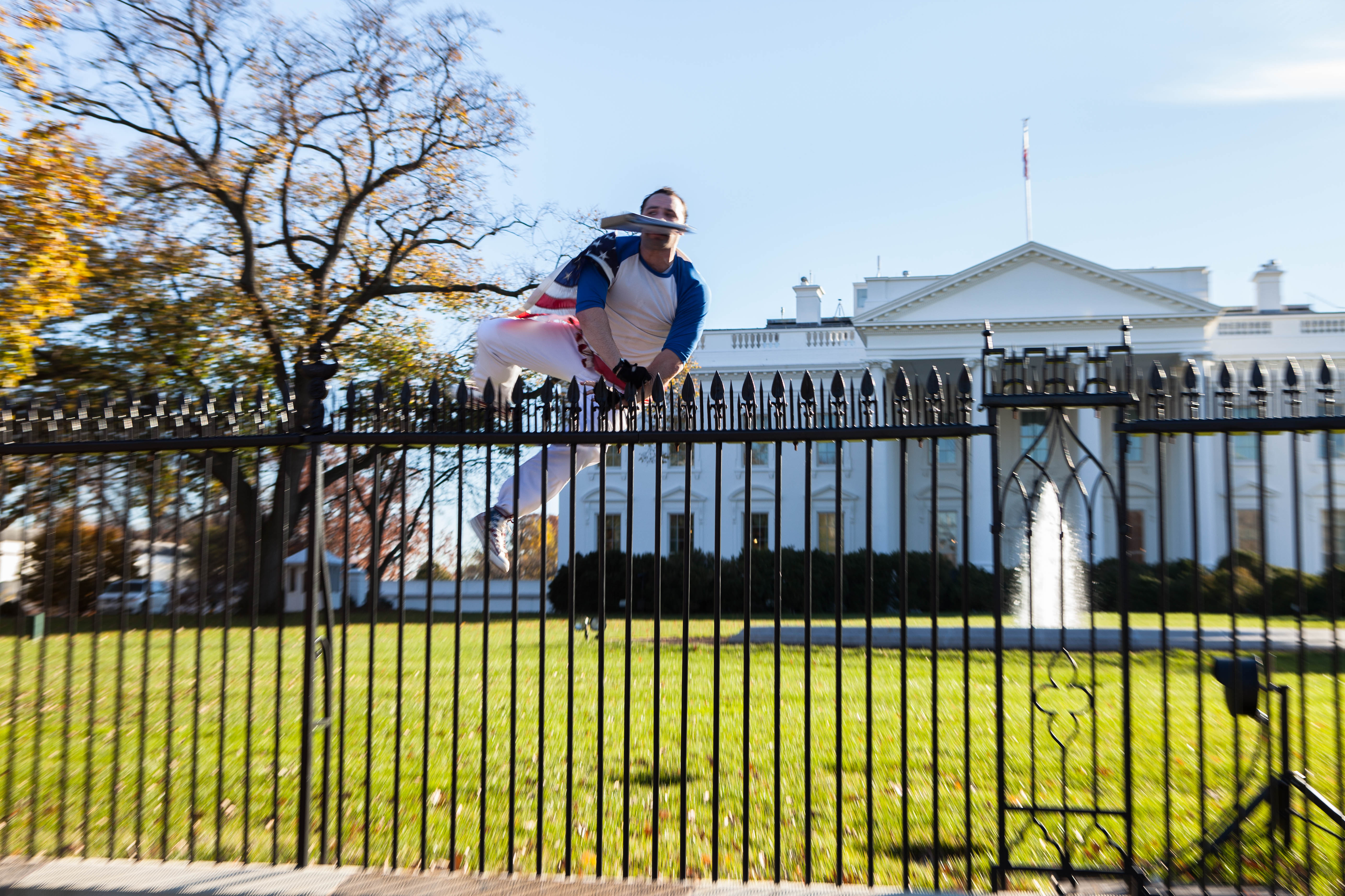 White House fence jumper released from custody CBS News