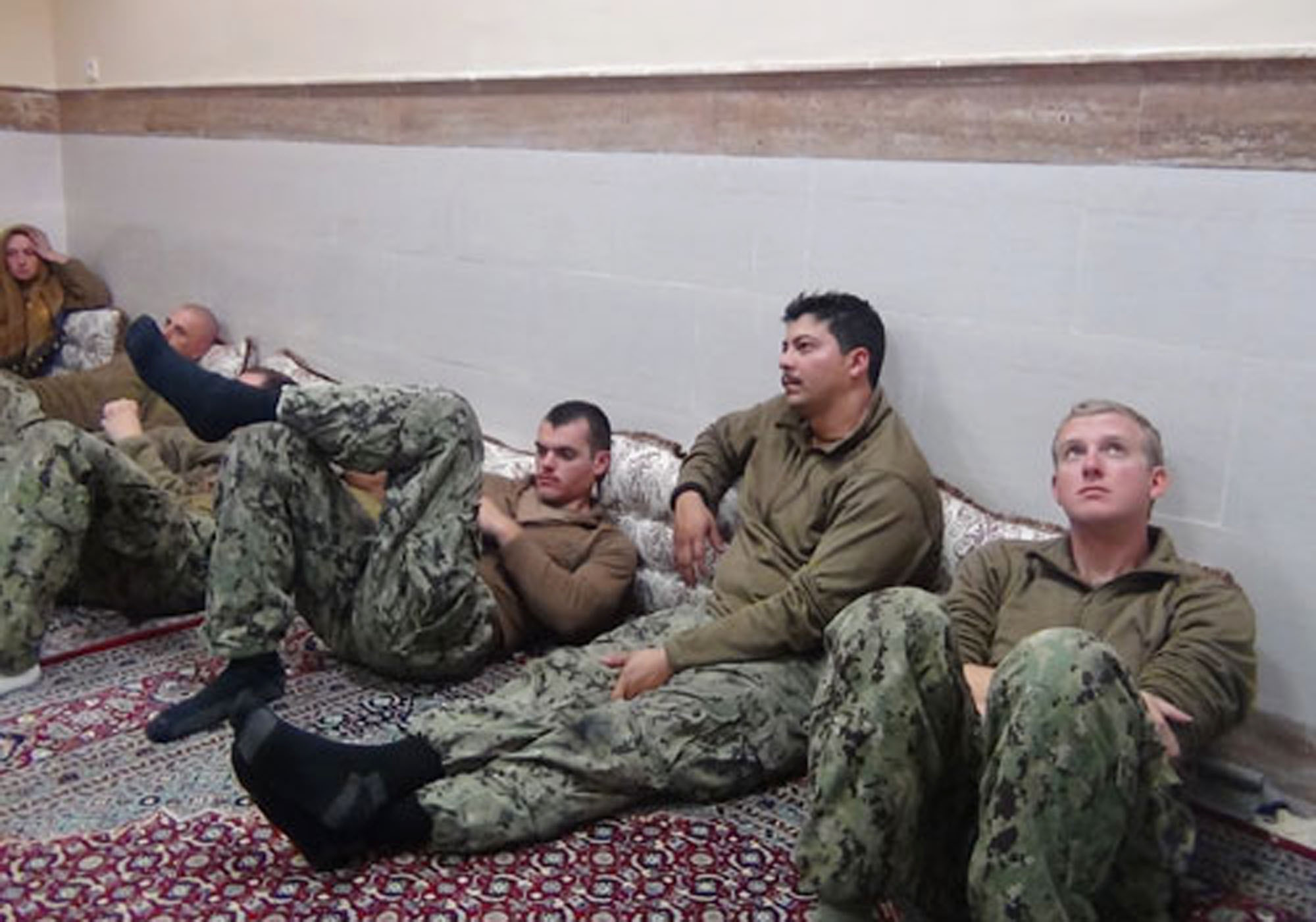 Iranian American Porn - Iran releases 10 U.S. sailors captured in Persian Gulf - CBS ...
