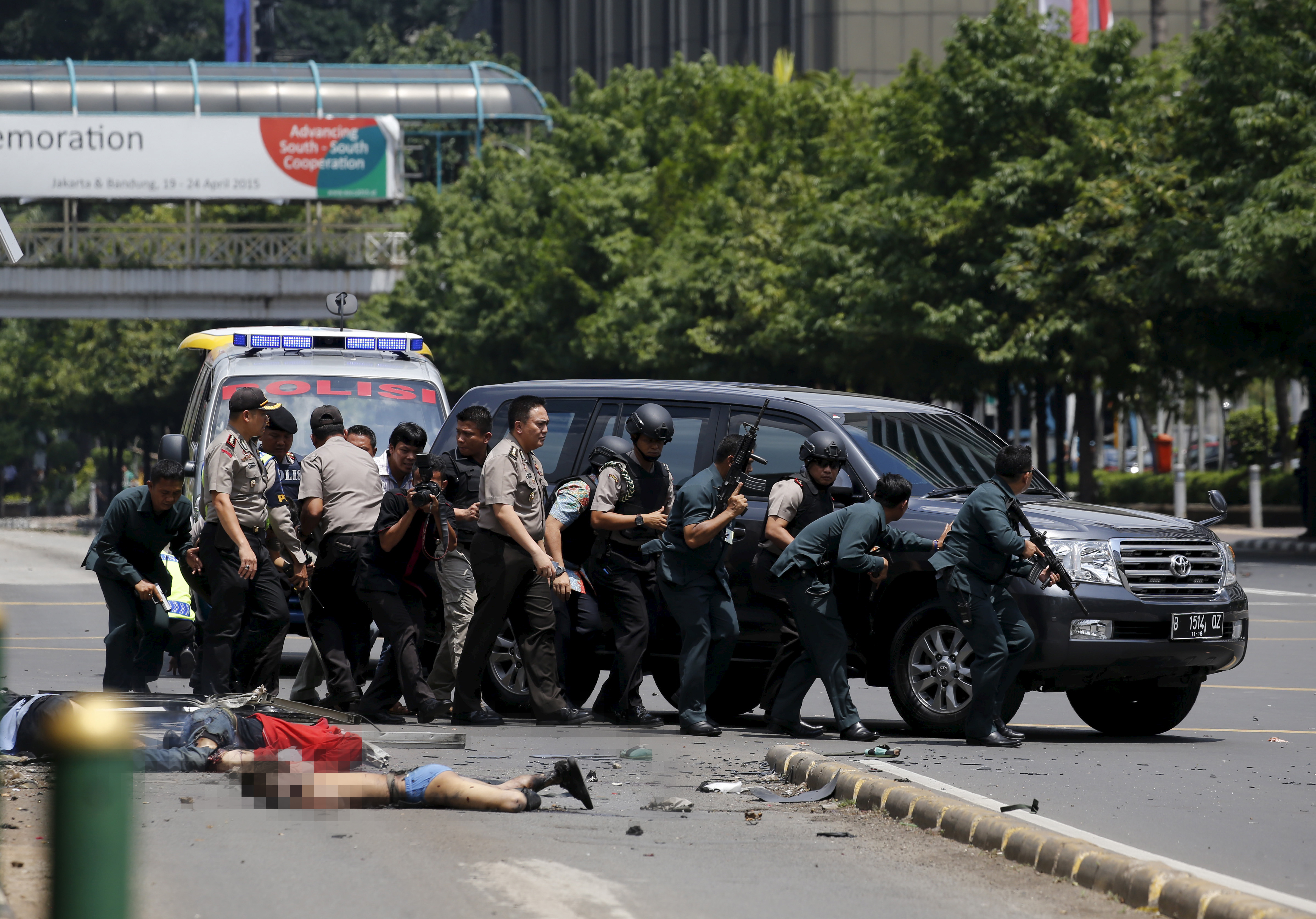 3 arrested in deadly blasts in Jakarta, Indonesia - CBS News