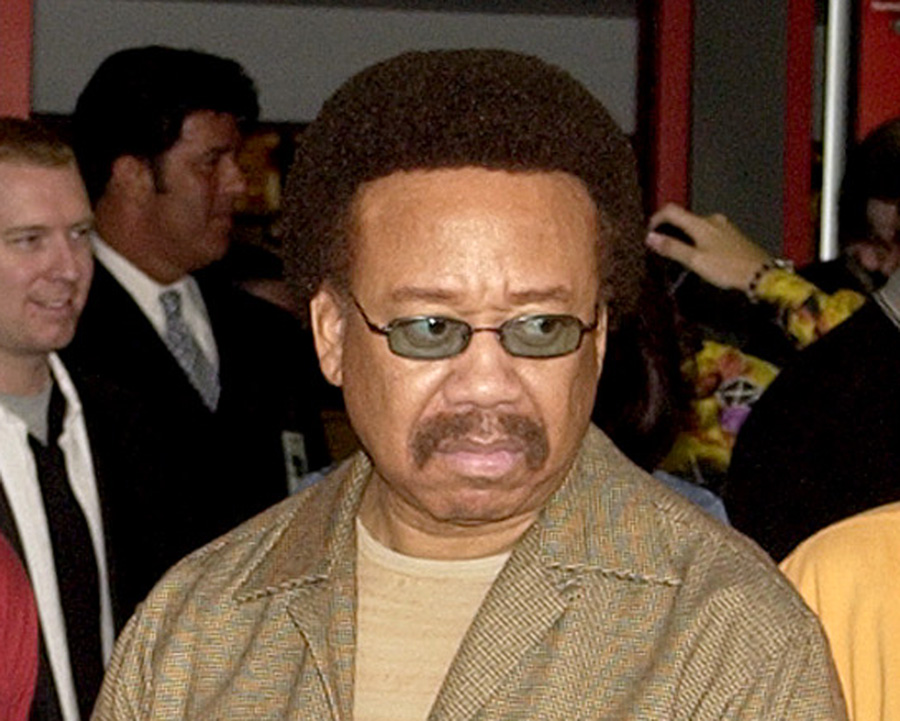 Earth Wind Fire Founder Maurice White Dead At 74 Cbs News