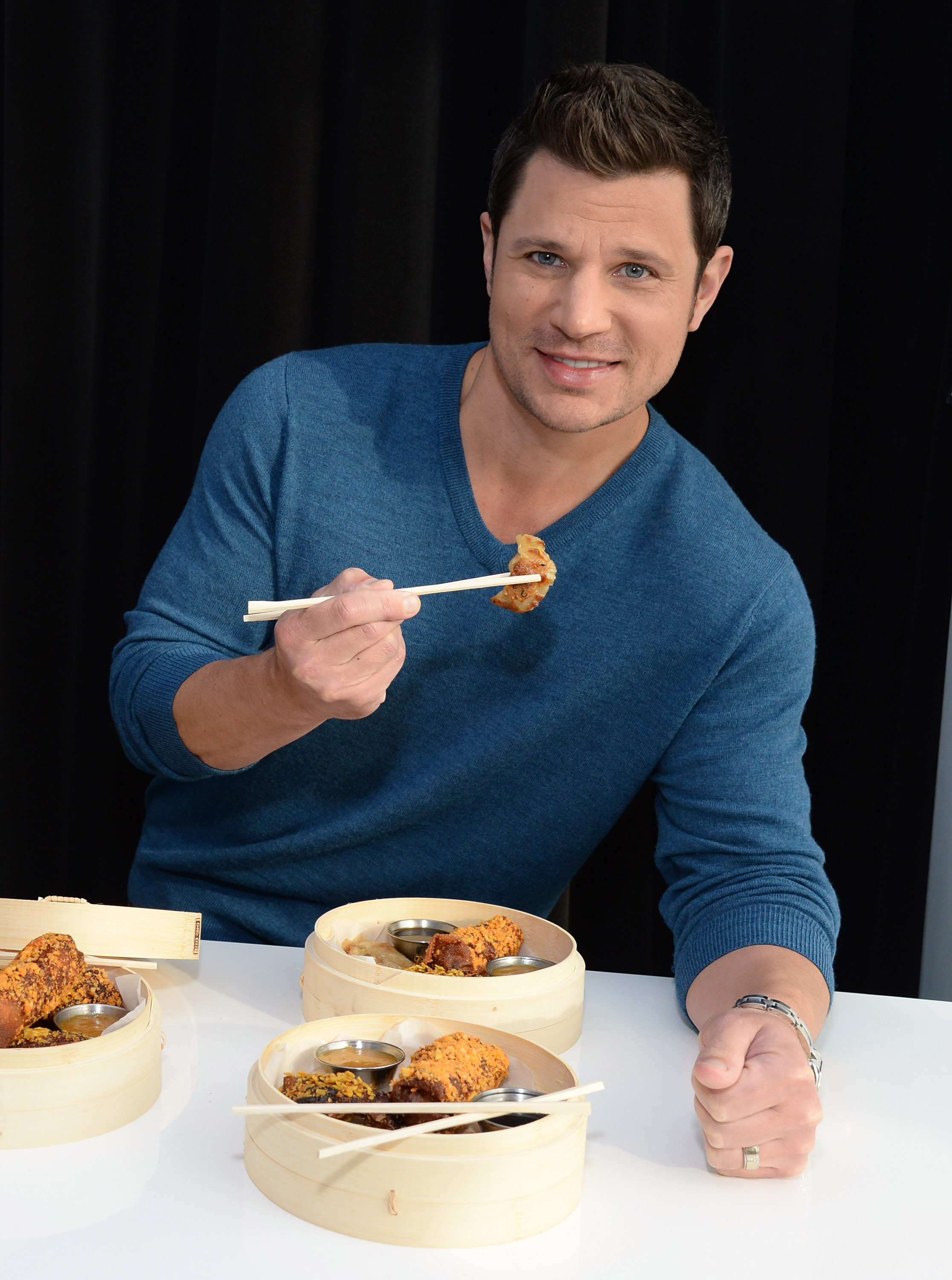 Nick Lachey opens up on his Super Bowl traditions - CBS News