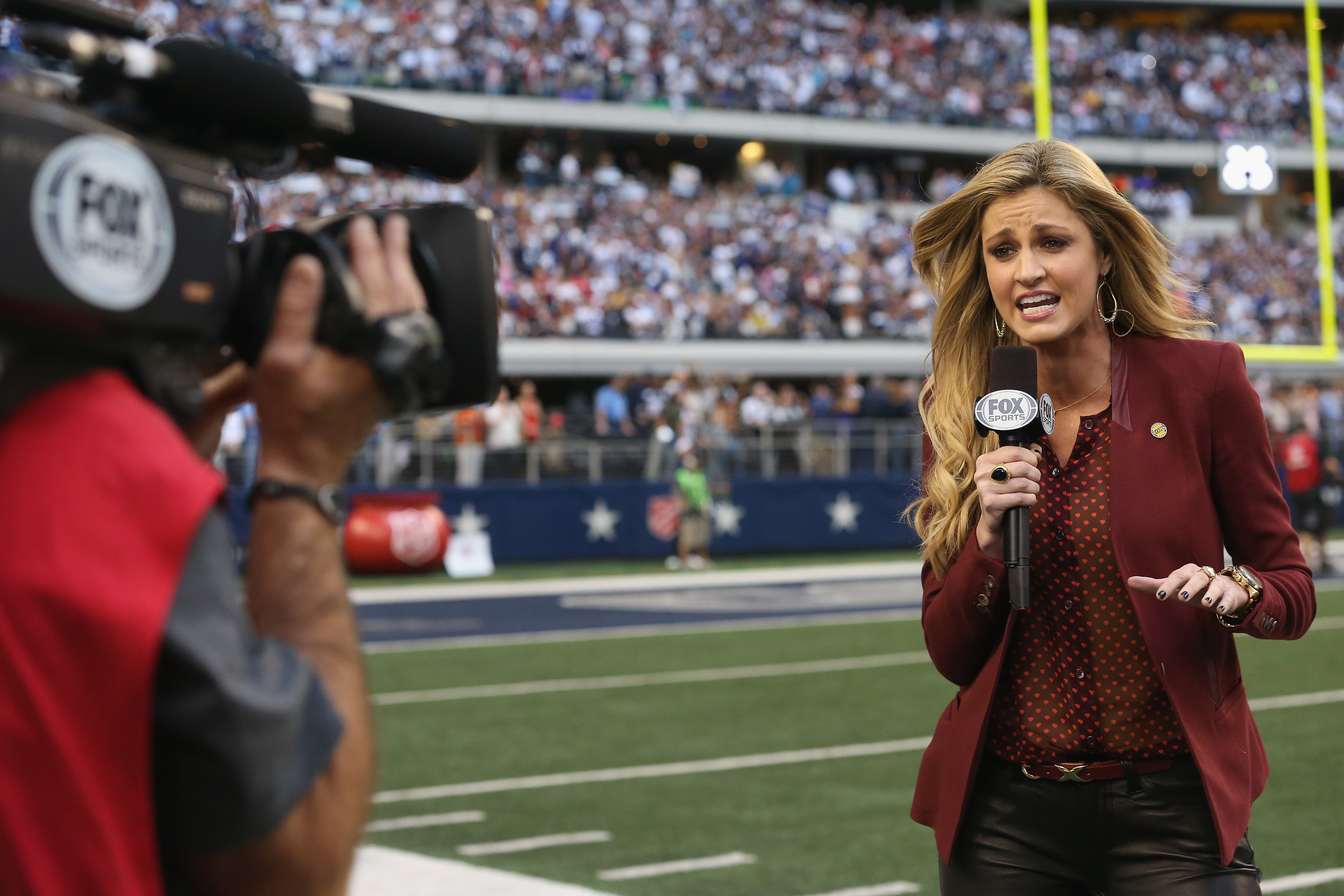 Erin Andrews on the big names in sports who stood by her CBS News