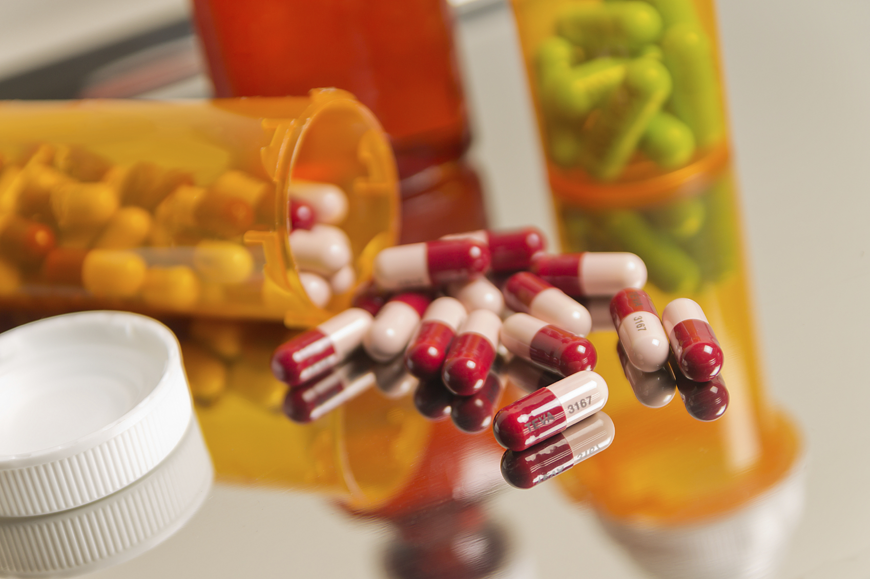 many-seniors-using-dangerous-drug-combinations-cbs-news