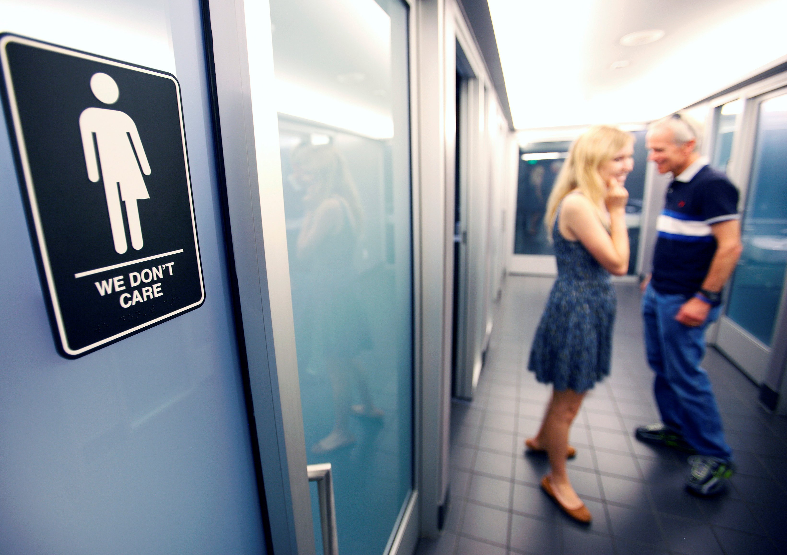 States Push Back On Transgender Bathroom Use Cbs News