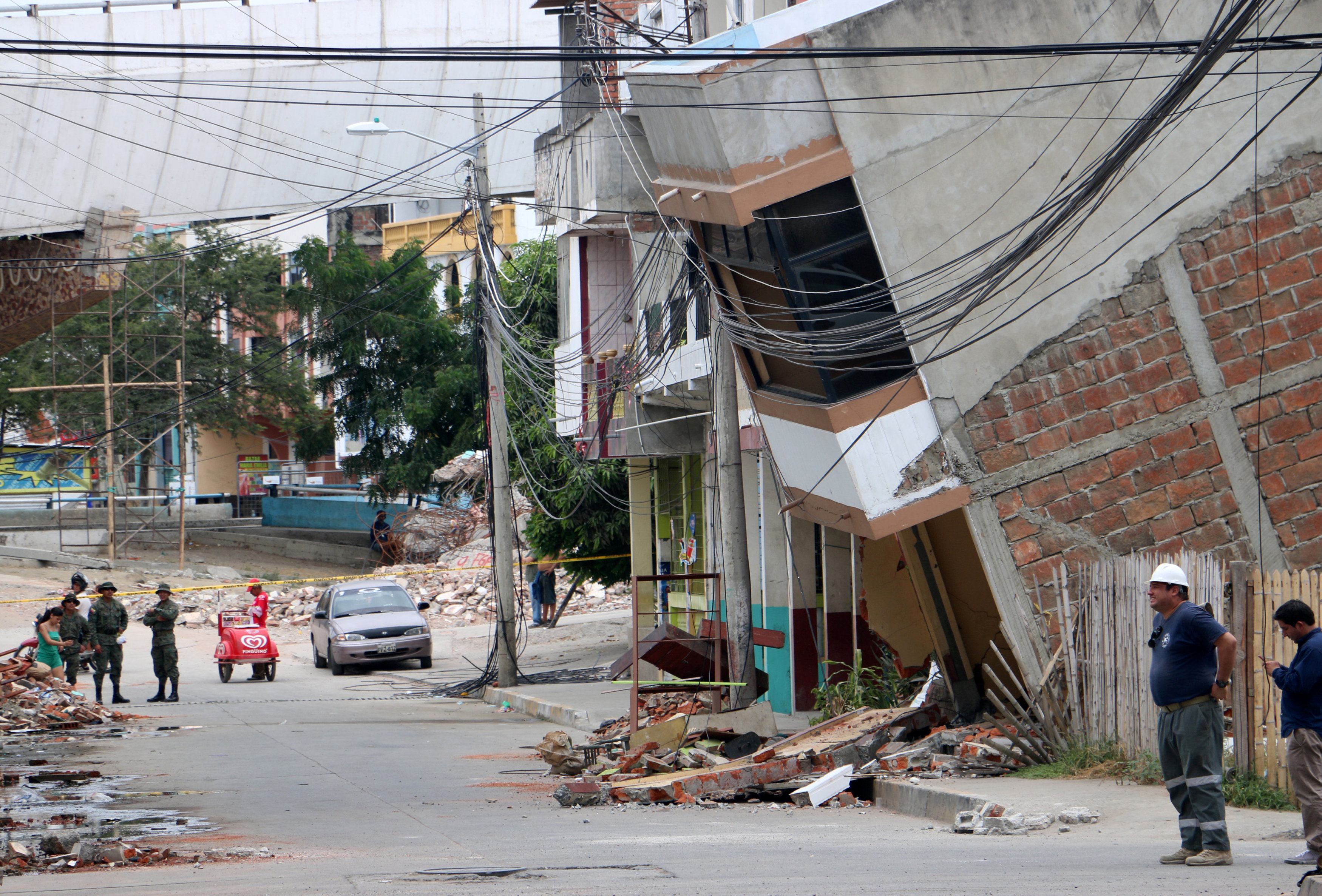 Two deadly earthquakes jolt Ecuador CBS News