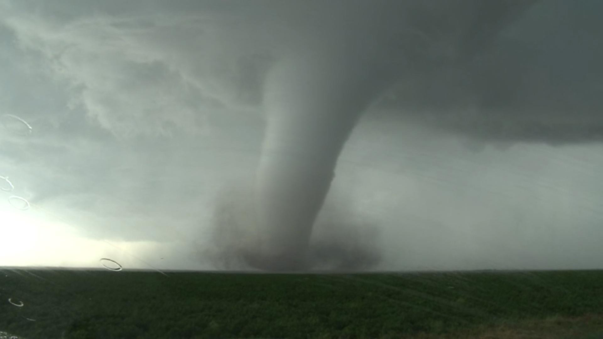 Watch Dramatic video captures tornadoes touching down in Kansas CBS News