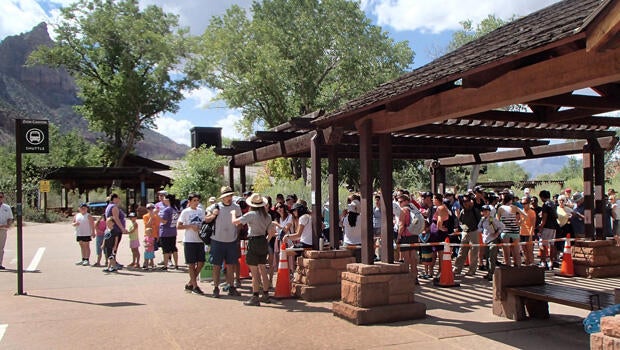 zion-national-park-line-for-shuttle-bus-620.jpg
