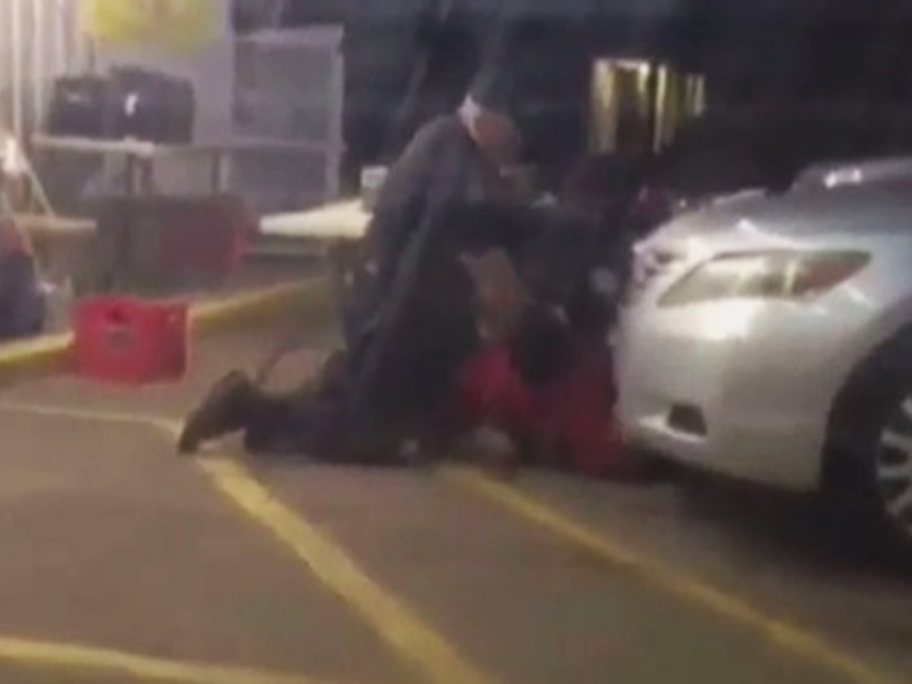 Baton Rouge Louisiana Officer Fatally Shoots Suspect Sparking Protest Cbs News