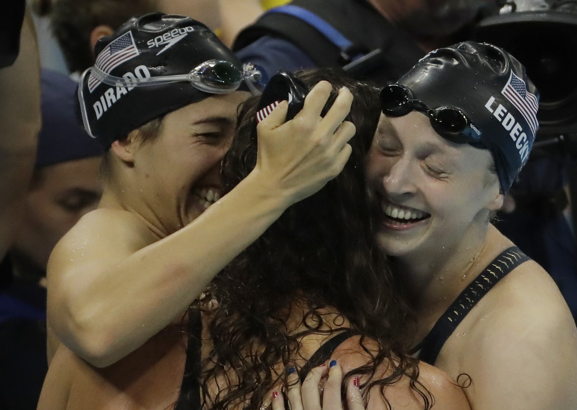 Us Womens Swimming Takes Gold In 4x200 Meter Relay At Rio Olympics