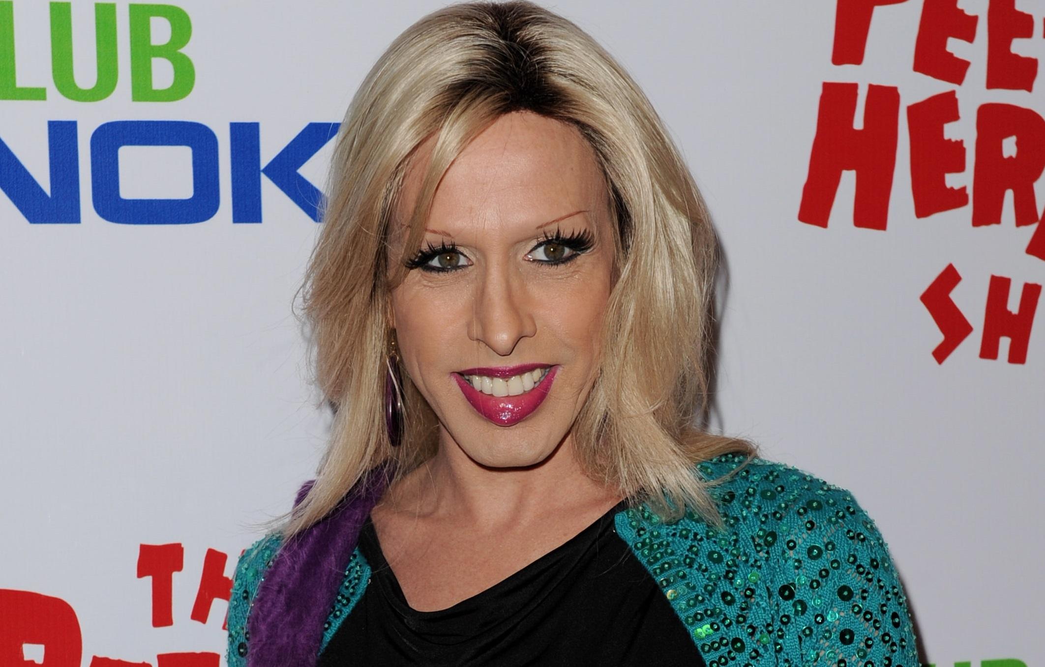 Alexis Arquette Transgender Actress And Member Of Acting Family Dies At 47 Cbs News