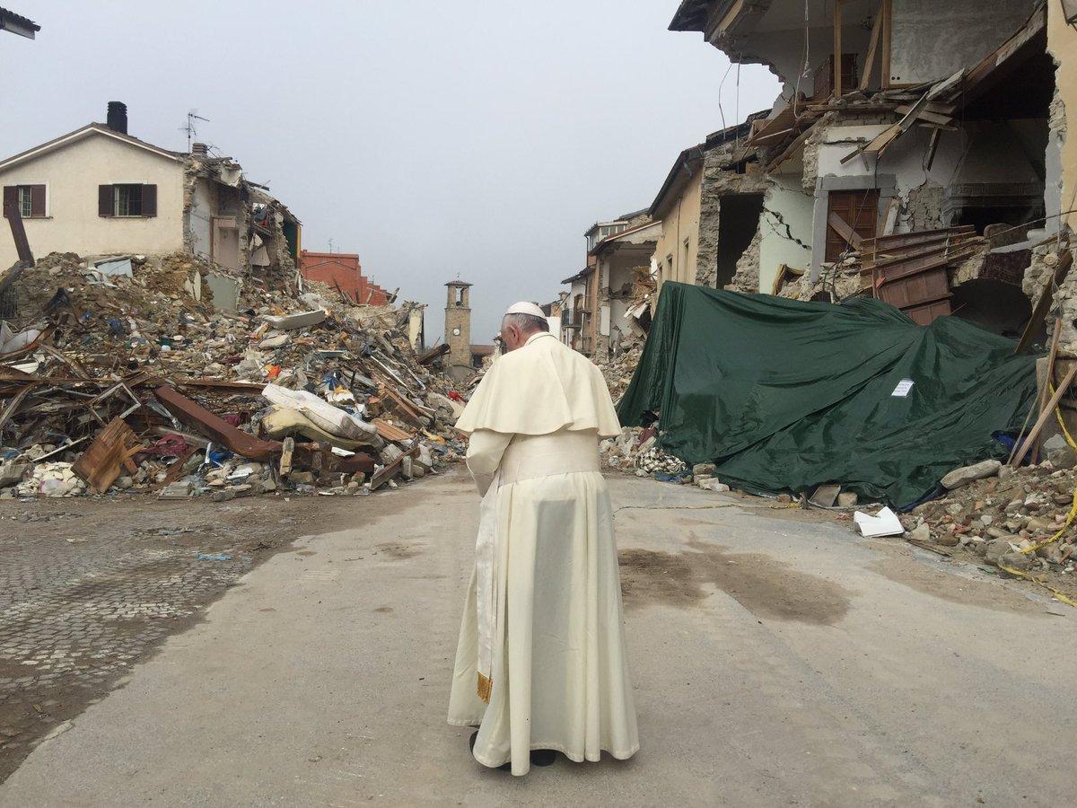 Pope Francis in surprise visit to Amatrice in earthquake zone "to be