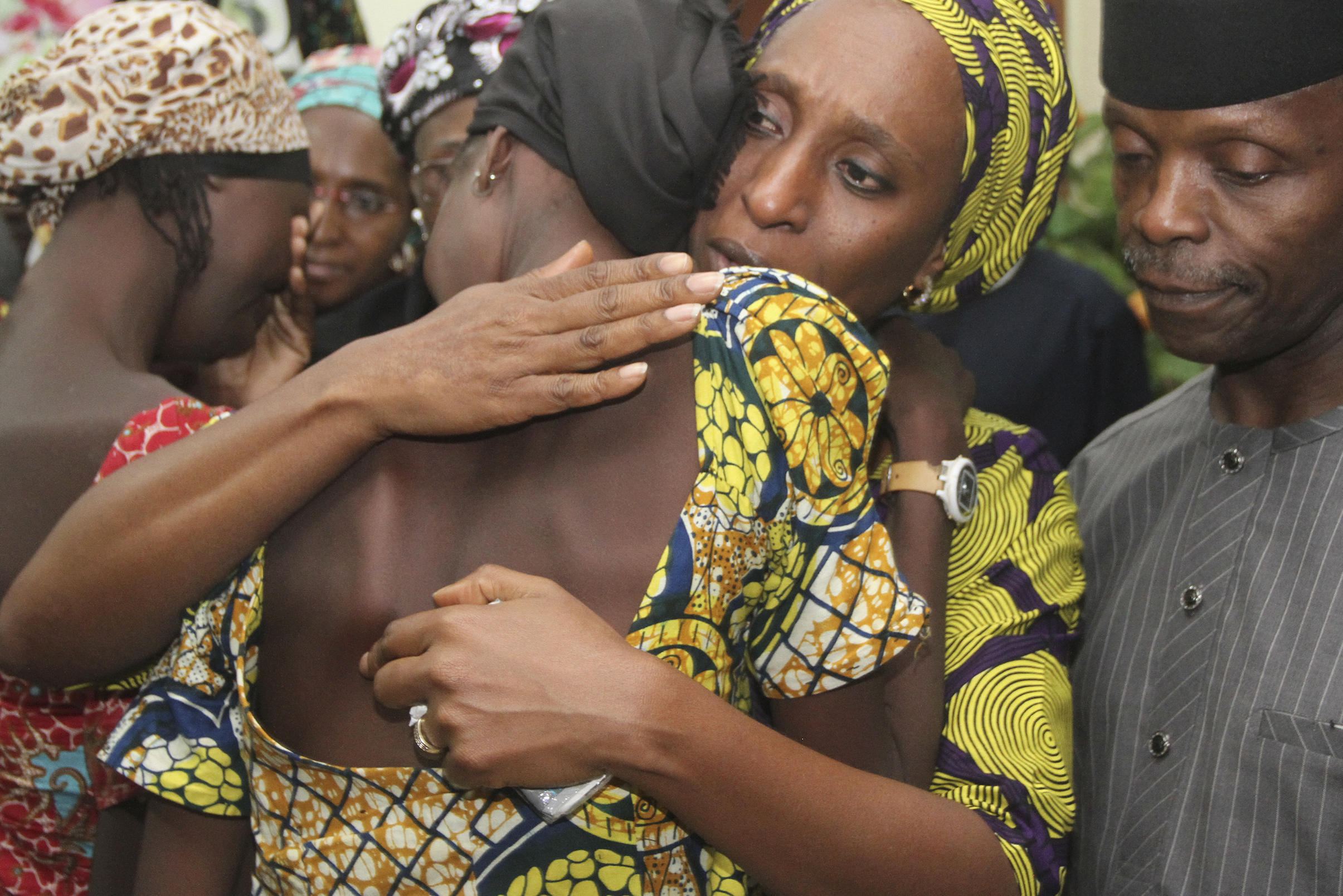 Chibok Girl Found Nearly 4 Years After Mass Abduction Nigeria Confirms 