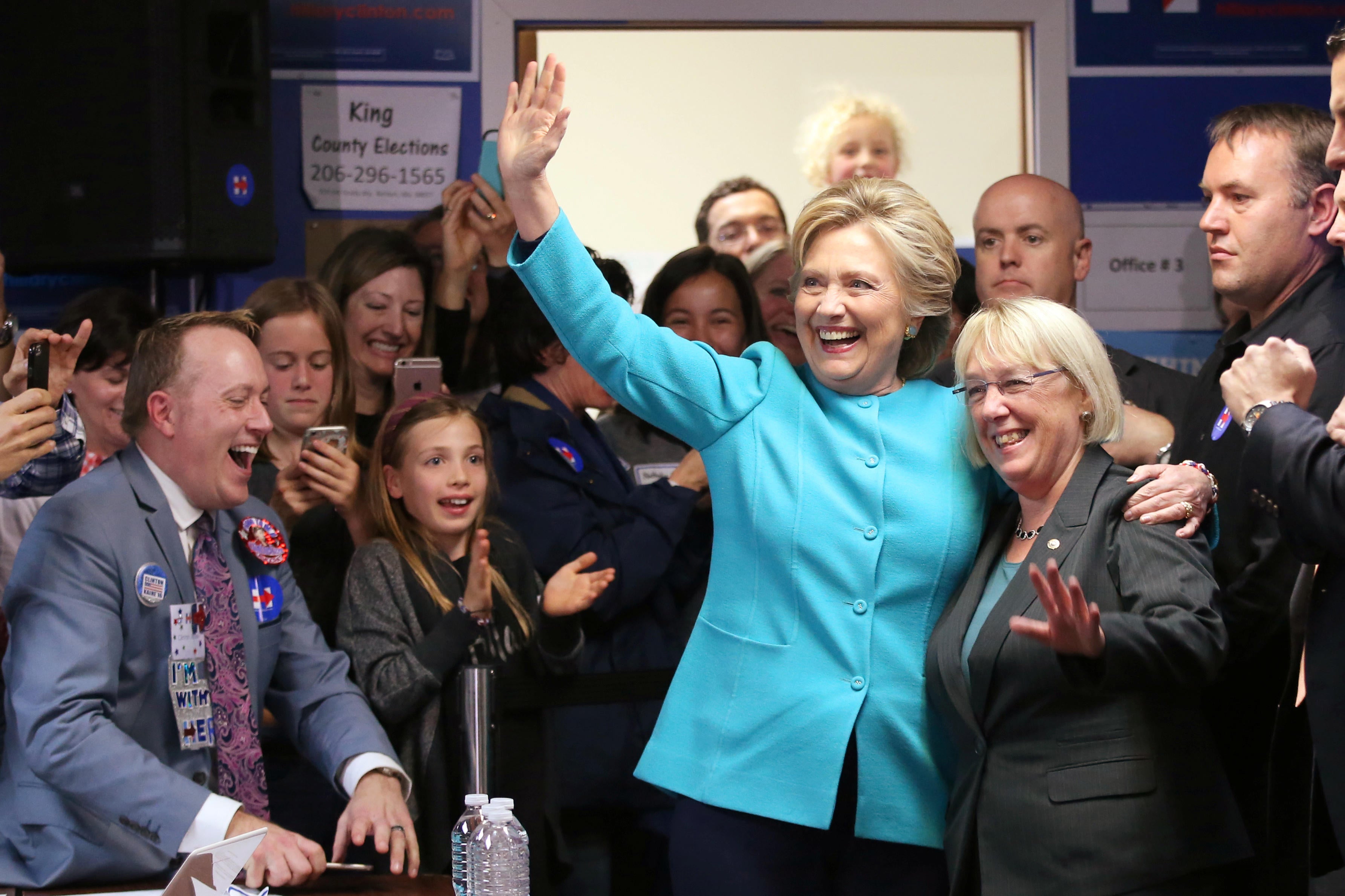 Hillary Clinton s Campaign To Target Women Voters Wary Of Donald Trump 