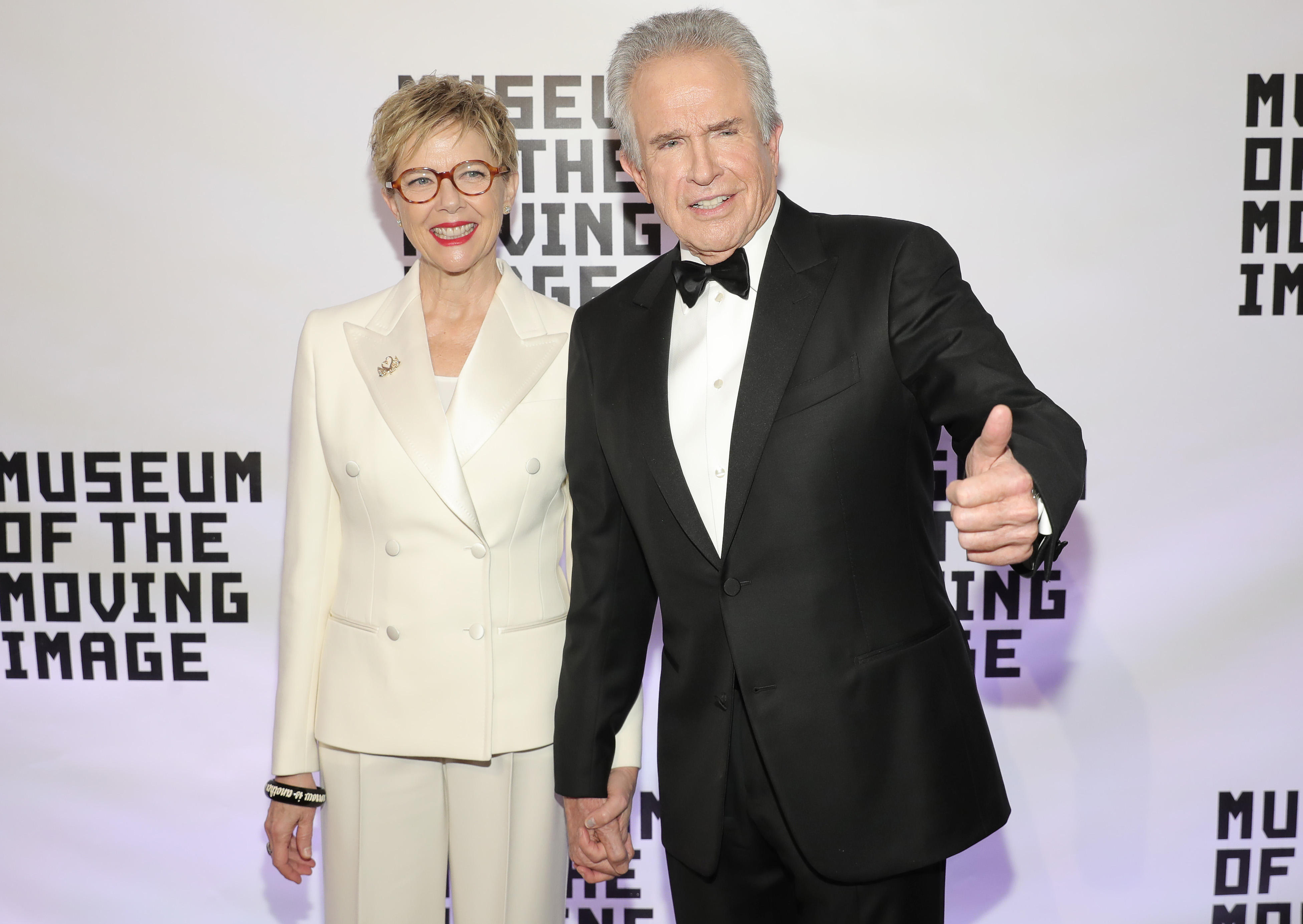 Warren Beatty boasts about marriage to Bening CBS News