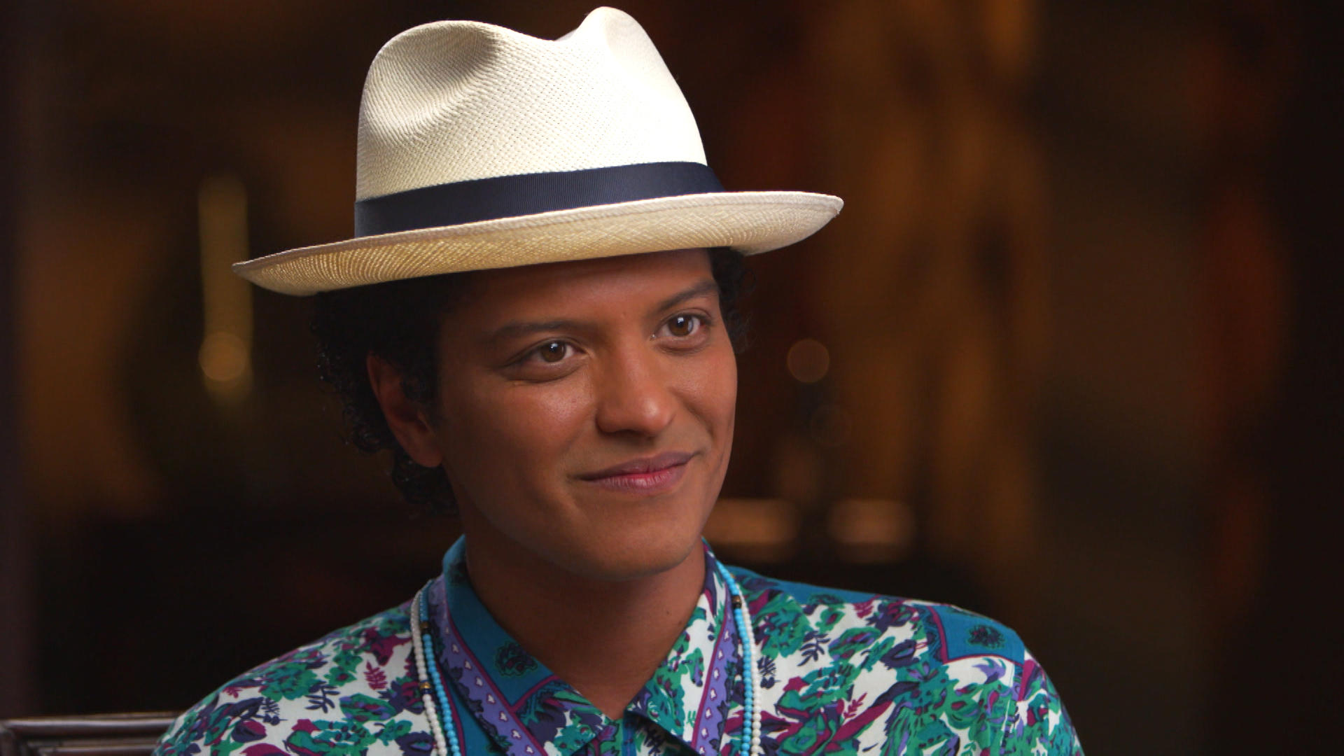 Bruno Mars On His Artistry I M Working Hard For This 60 Minutes Cbs News