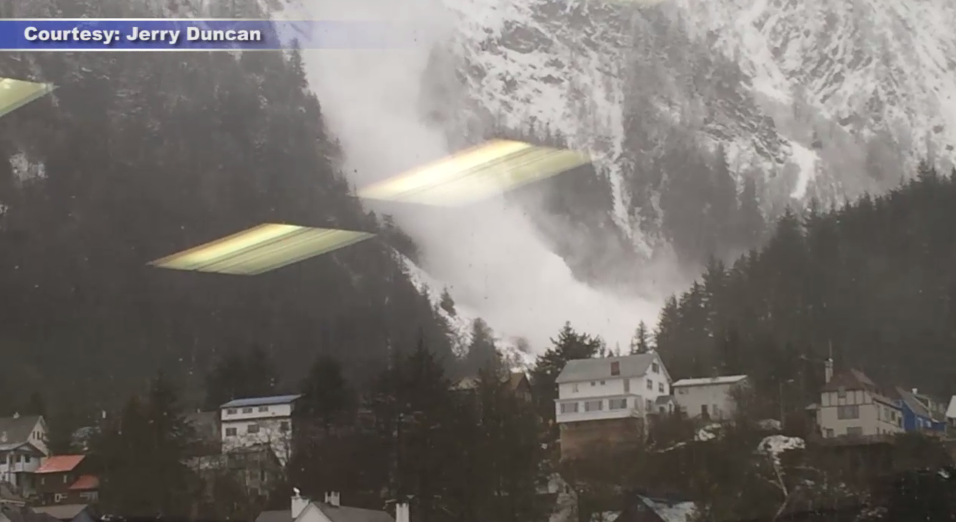 Juneau Alaska Porn - Juneau, Alaska avalanche caught on camera - CBS News