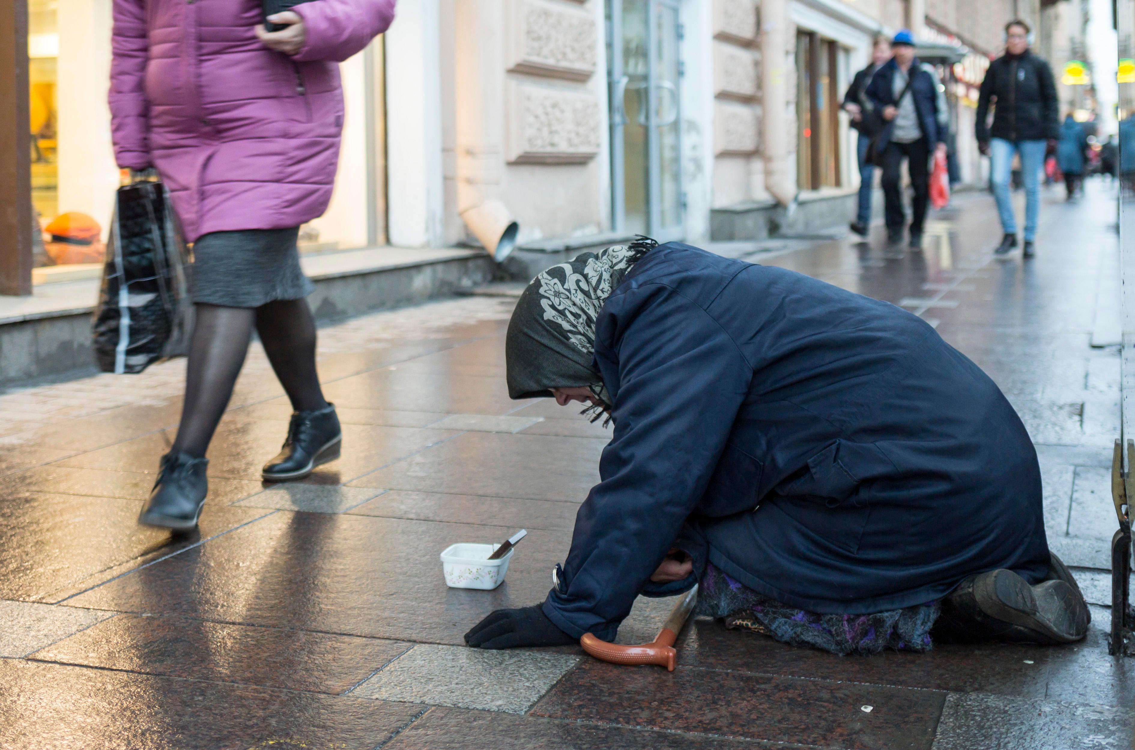 8 richest men have as much wealth as the poorest half of humanity CBS