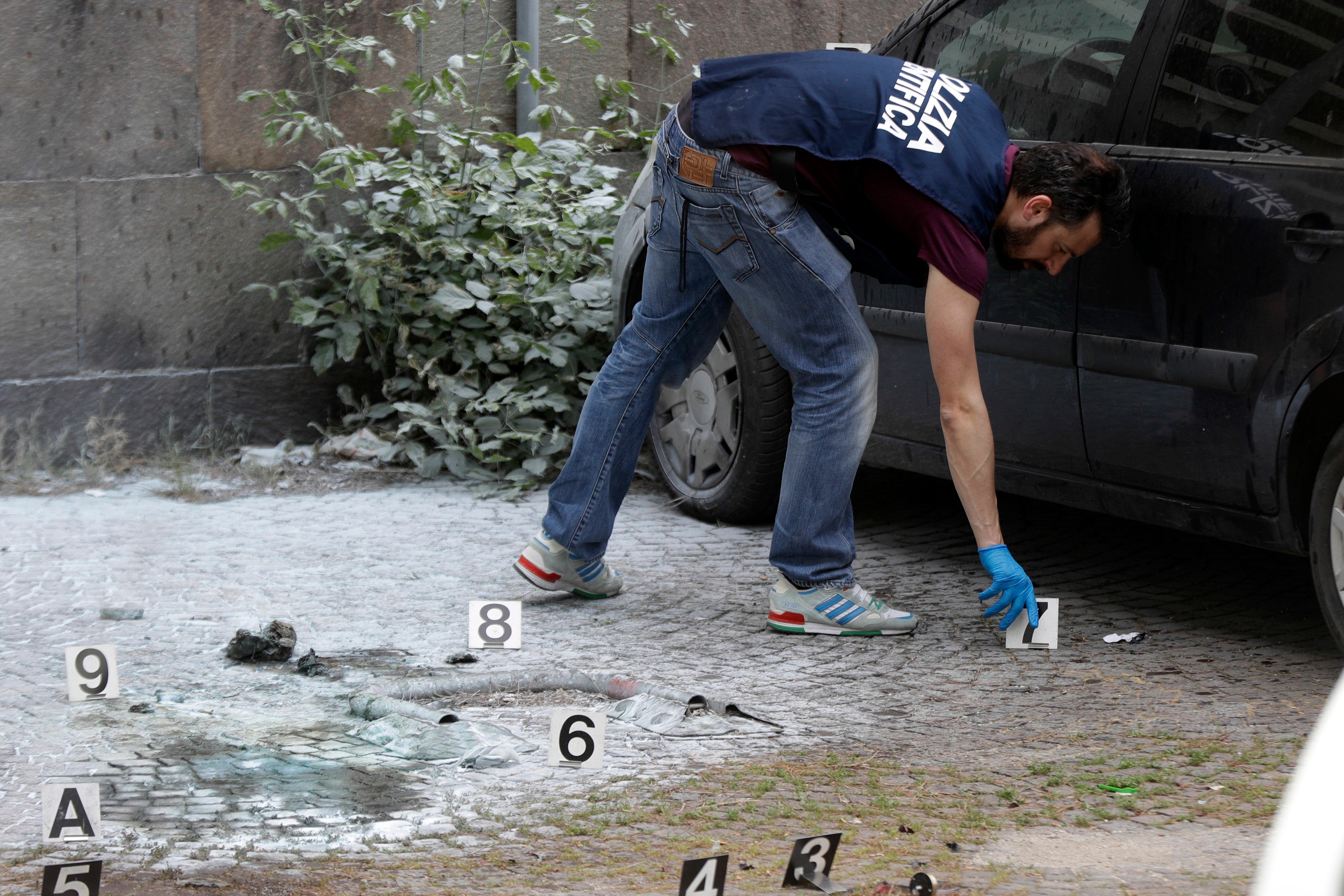 Rome explosion near post office damages car in Testaccio neighborhood