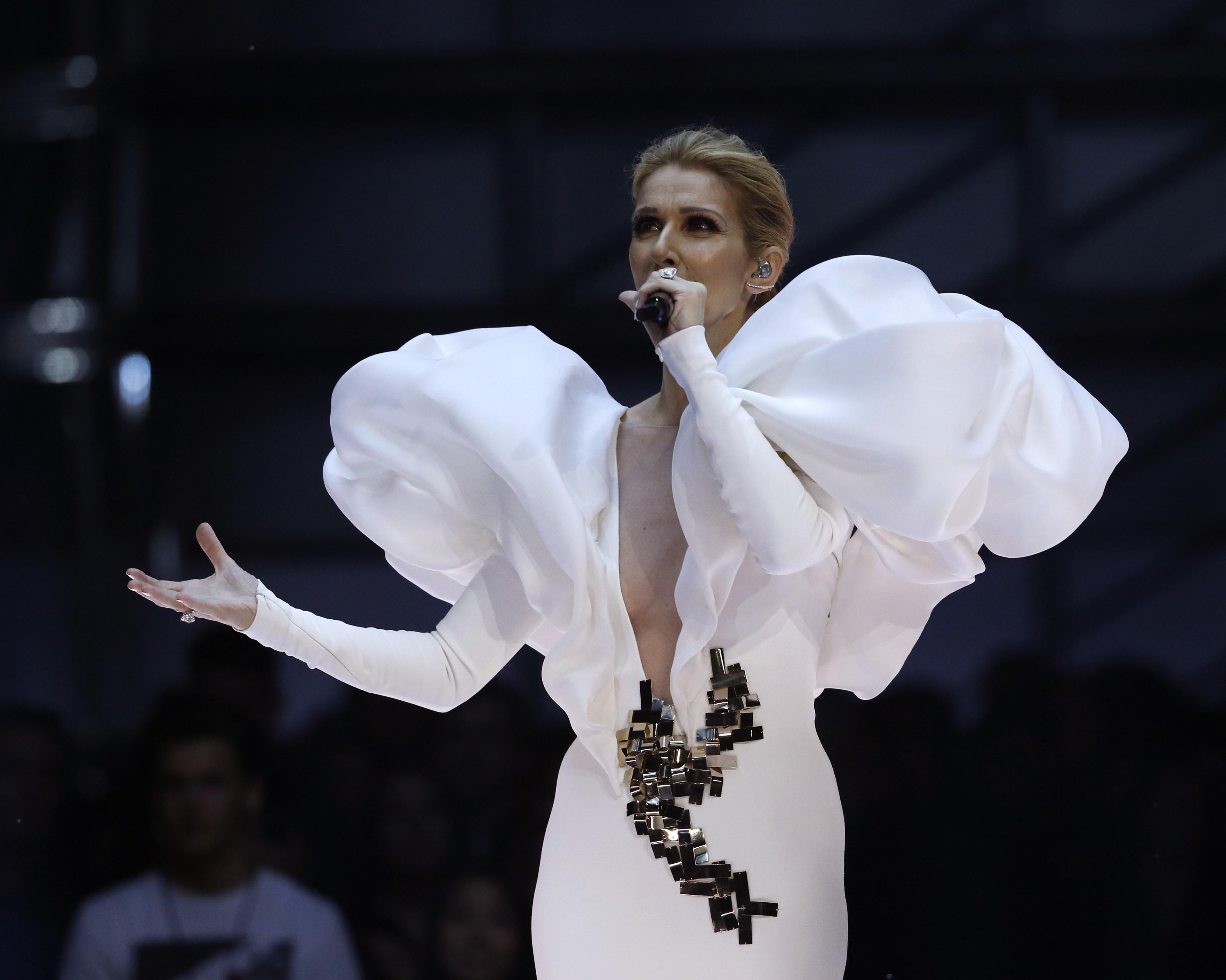 Celine Dion stuns her fans posing nude for Vogue