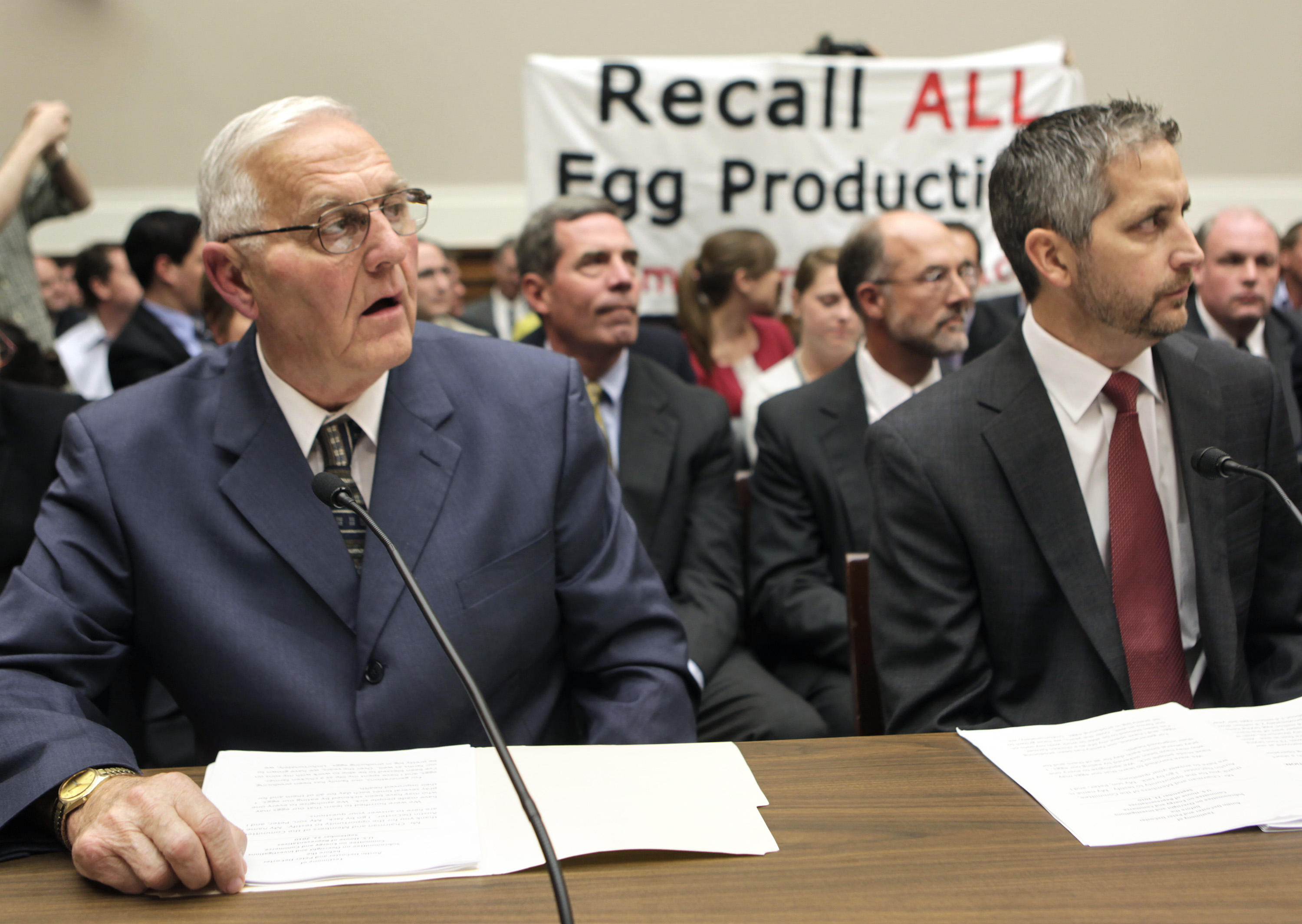 Egg executives in salmonella case must report to prison, judge says - CBS News