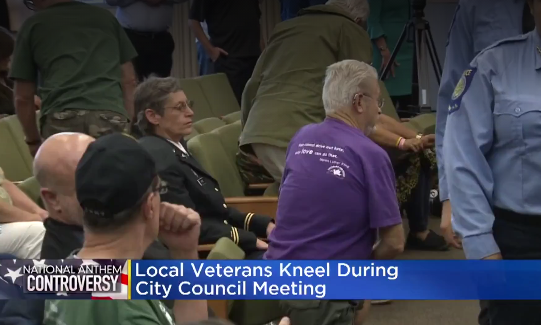 Sacramento Vets Take A Knee To Protest Injustice At City Council Meeting Cbs News