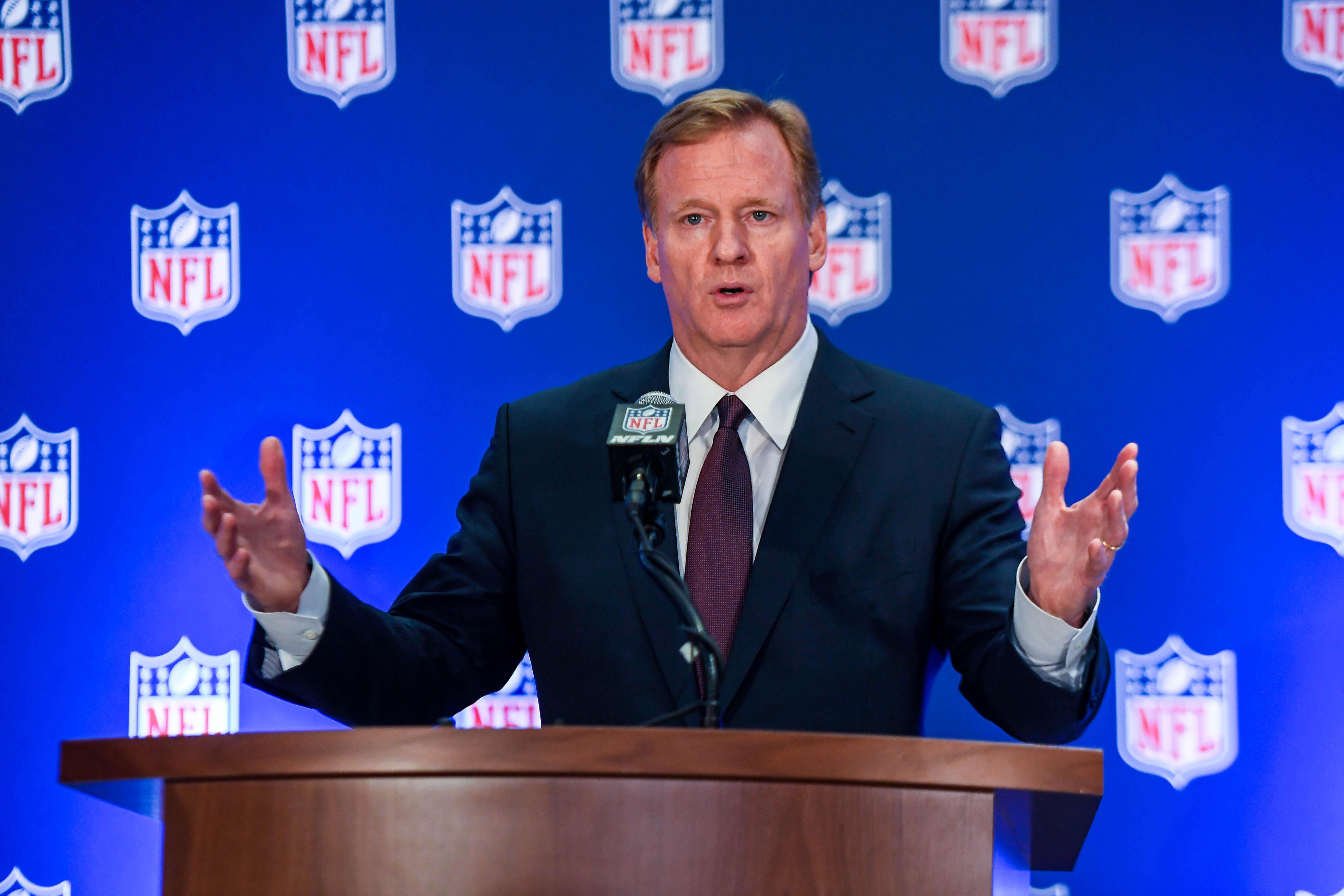 Watch Nfl Commissioner Roger Goodell Holds Press Conference Cbs News