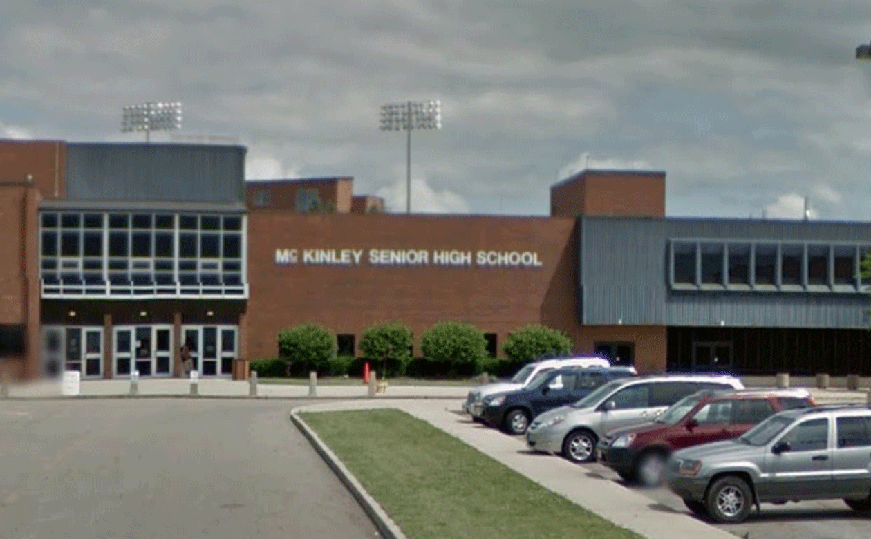 Ohio teacher seen tackling student in "disturbing" video is suspended