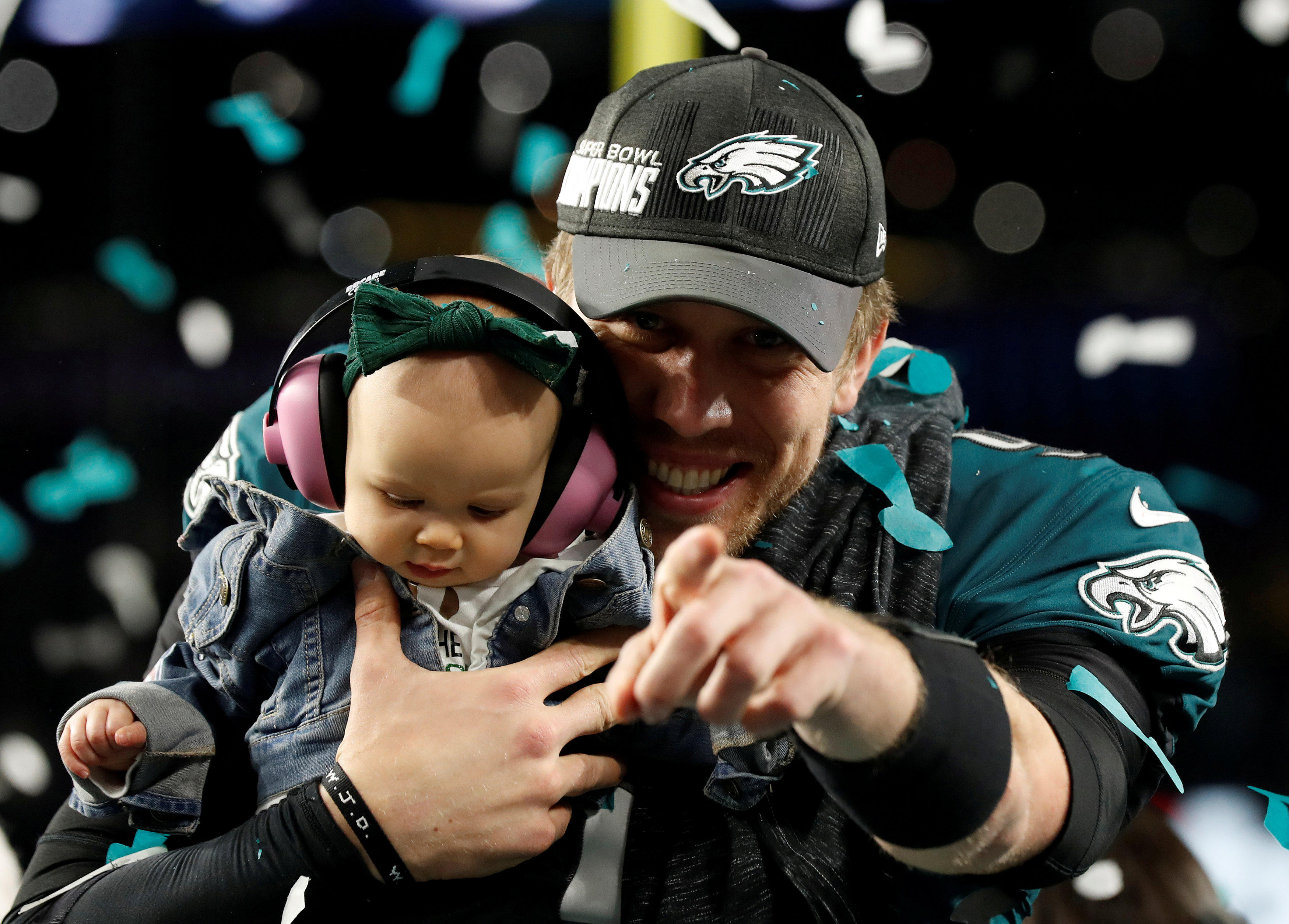 Super Bowl 2018 parade celebrates Philadelphia Eagles' big win - CBS News