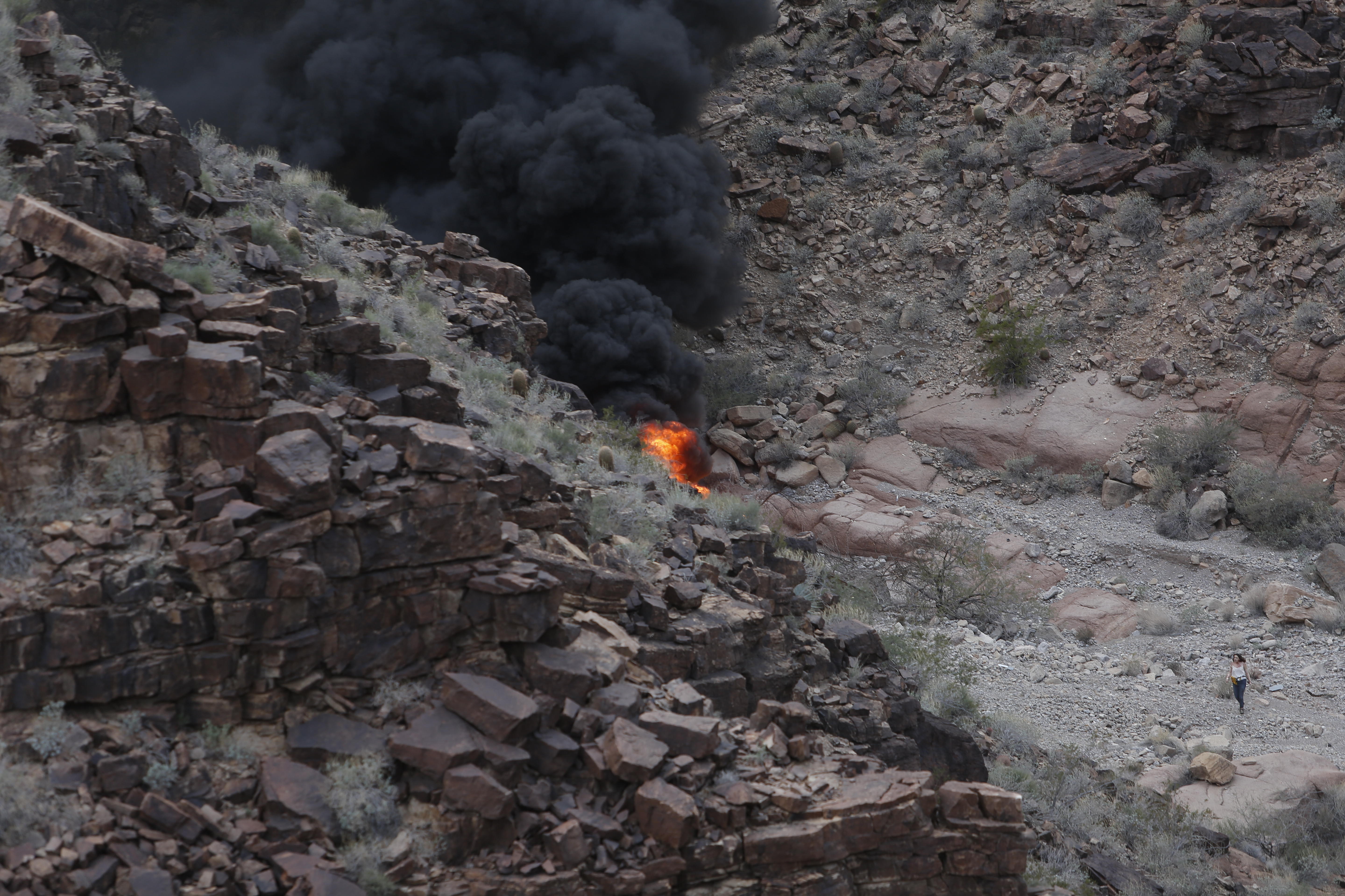 3 dead in helicopter crash at the Grand Canyon CBS News