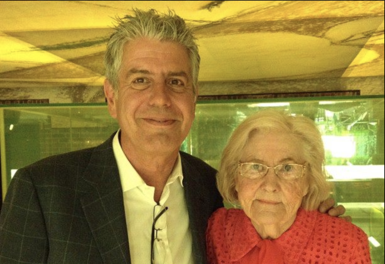 Writer Of Viral Olive Garden Review Grateful For Bourdain Who