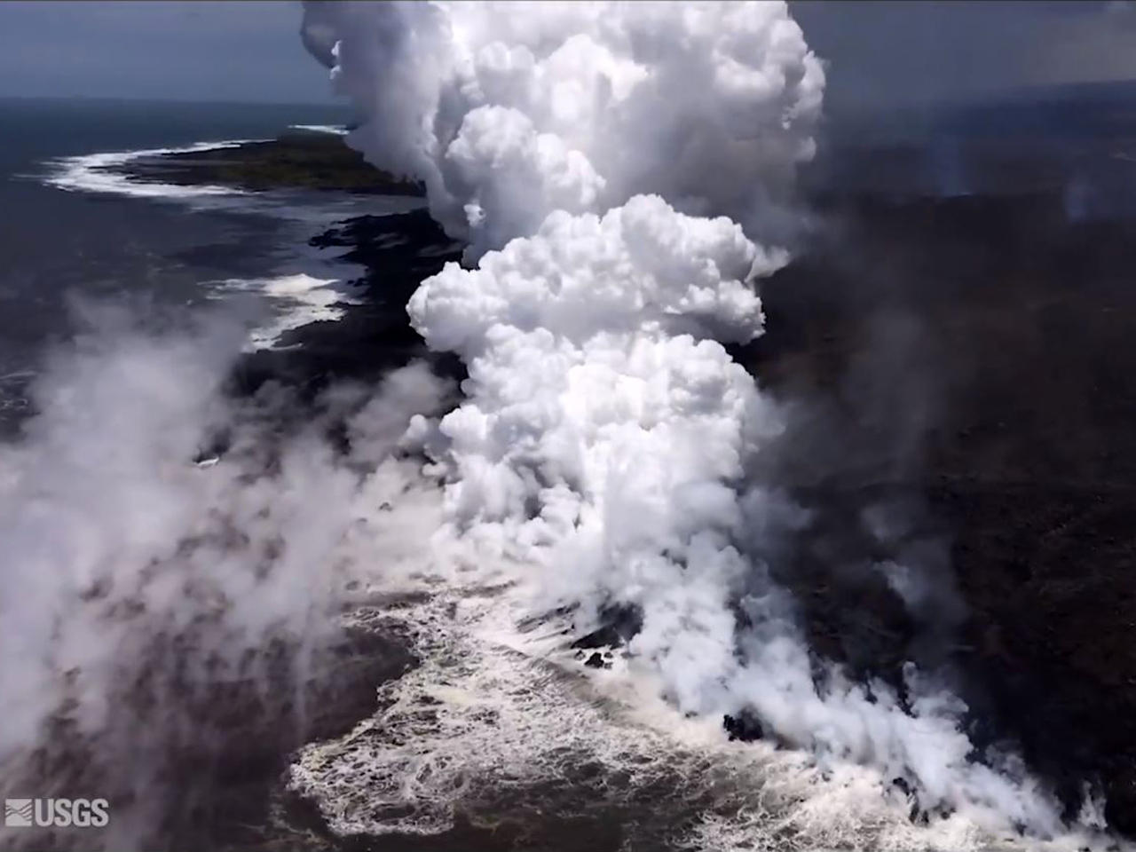 Hawaii volcano eruption Video shows explosions as Pacific Ocean waves