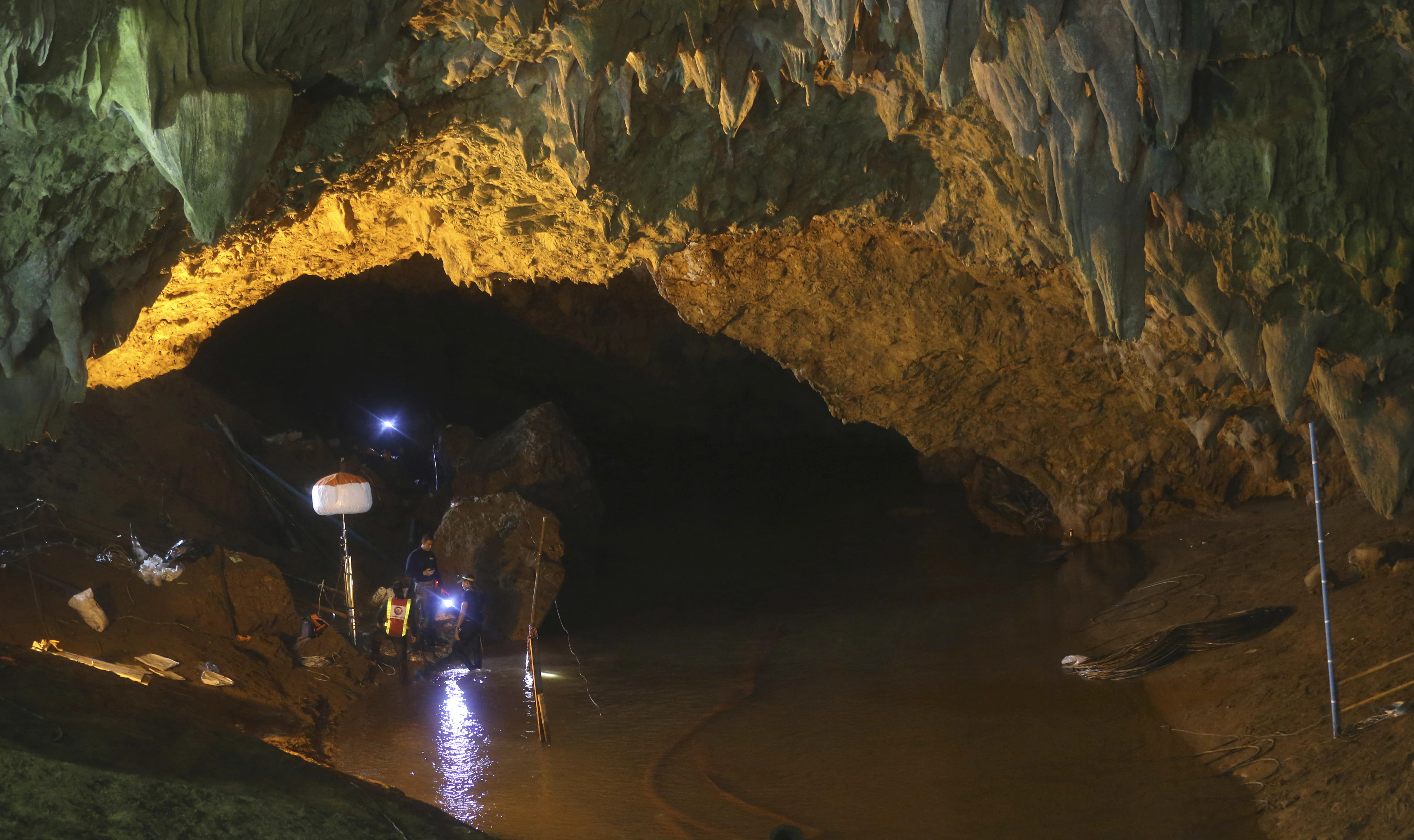 thai cave story