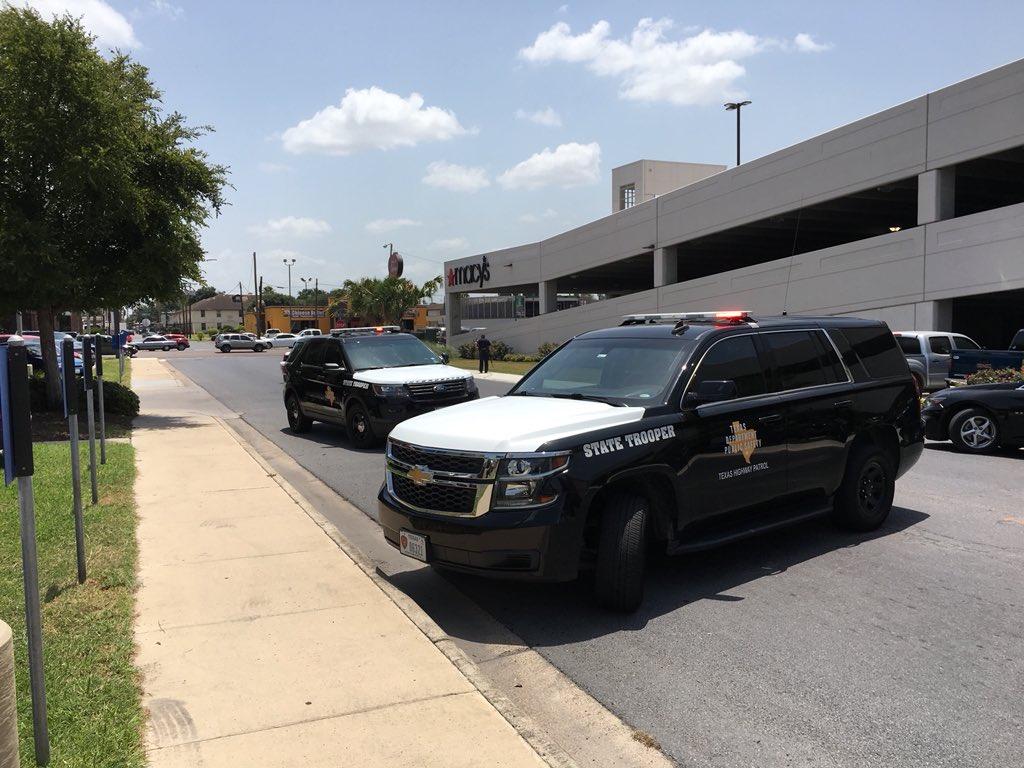 La Plaza Mall No Active Shooter At Mcallen Texas Mall Today Just Attempted Robbery Live Updates Cbs News