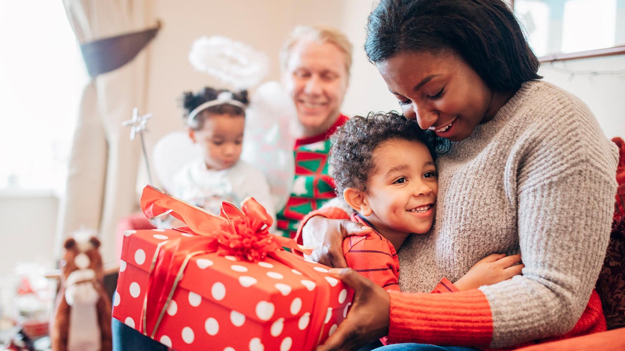 Great Christmas gifts for mom - Vimarsana News