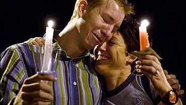 Mauled Illusionist Still Critical - CBS News