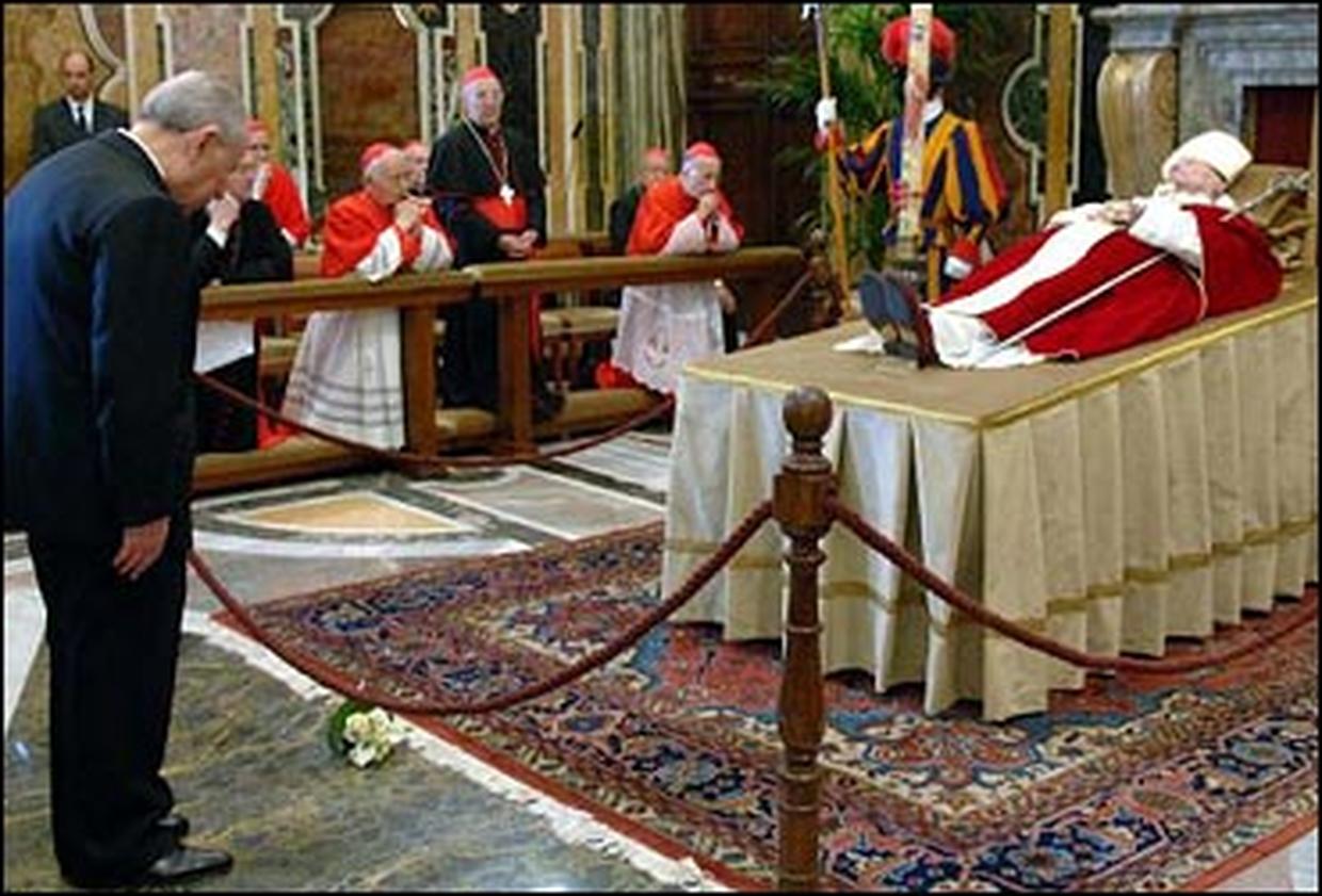 Lying In State Photo 1 CBS News
