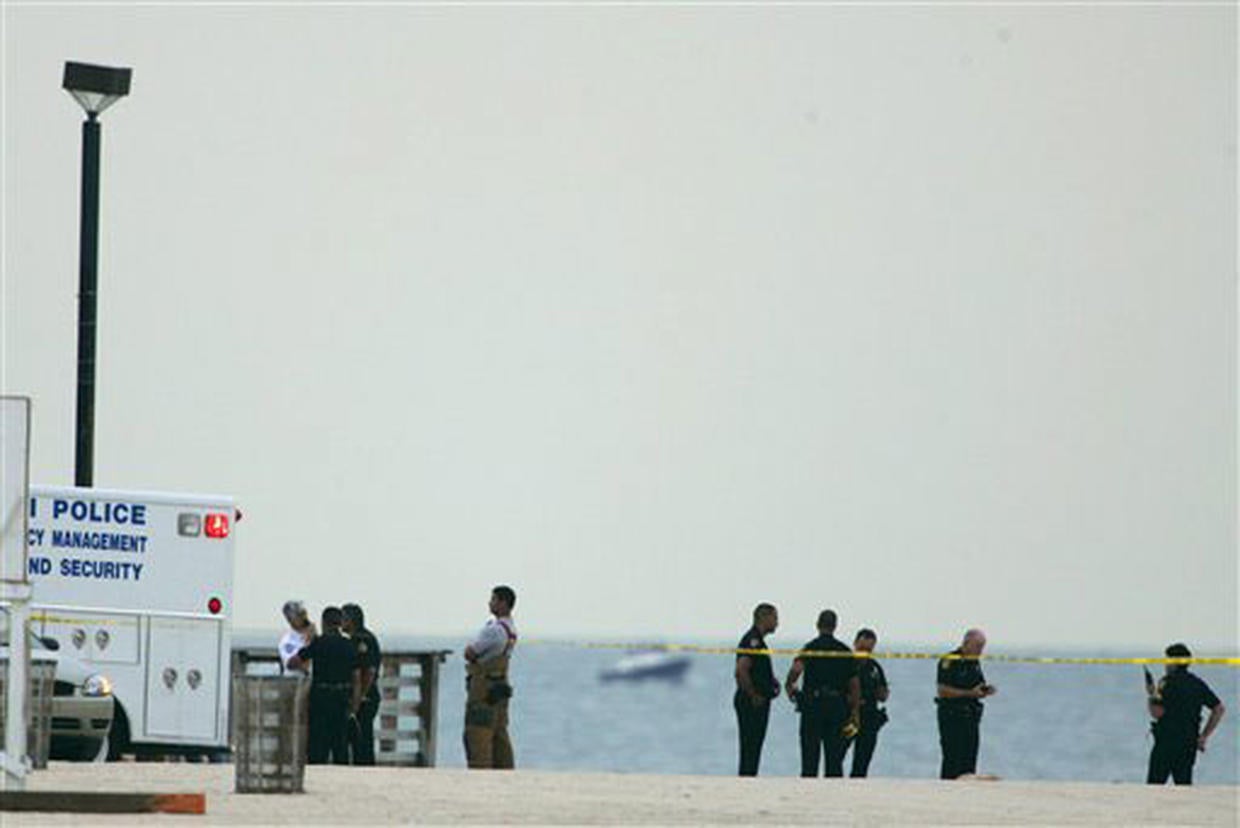 Miami Plane Crash Photo 10 Pictures CBS News