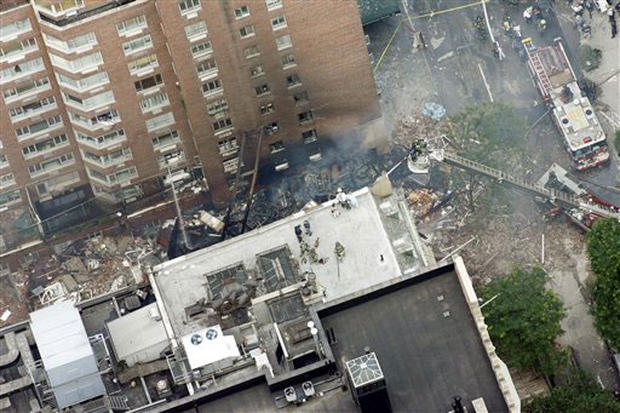 Nyc Building Collapse Photo 1 Cbs News