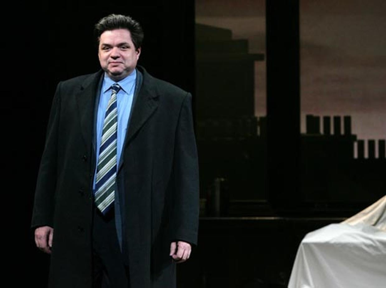 Oliver Platt - Photo 7 - CBS News