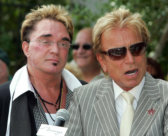 Vegas' Star Duo - Photo 1 - CBS News