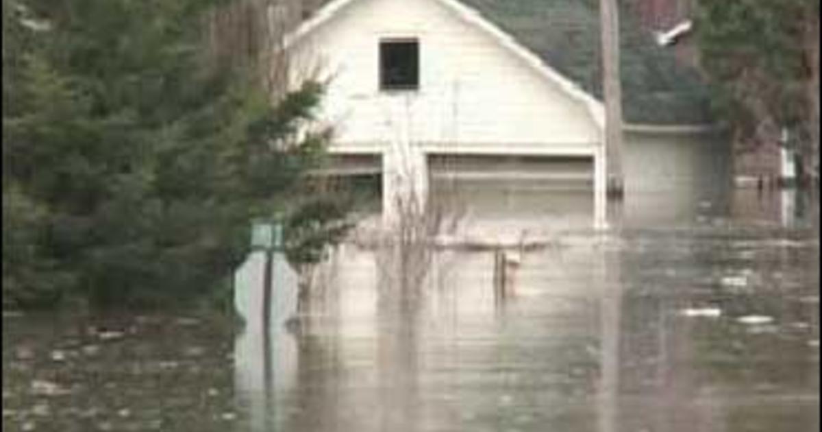 Hundreds Evacuate Flooding At Maine Border CBS News