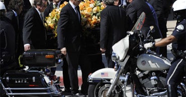 Farrah Fawcett Remembered at L.A. Funeral CBS News