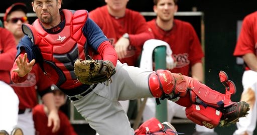 Jason Varitek, Red Sox captain, to retire CBS News