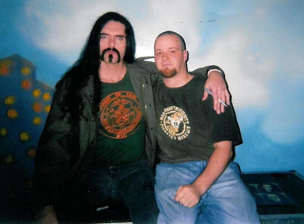 Peter Steele Dead - Photo 4 - Pictures - CBS News